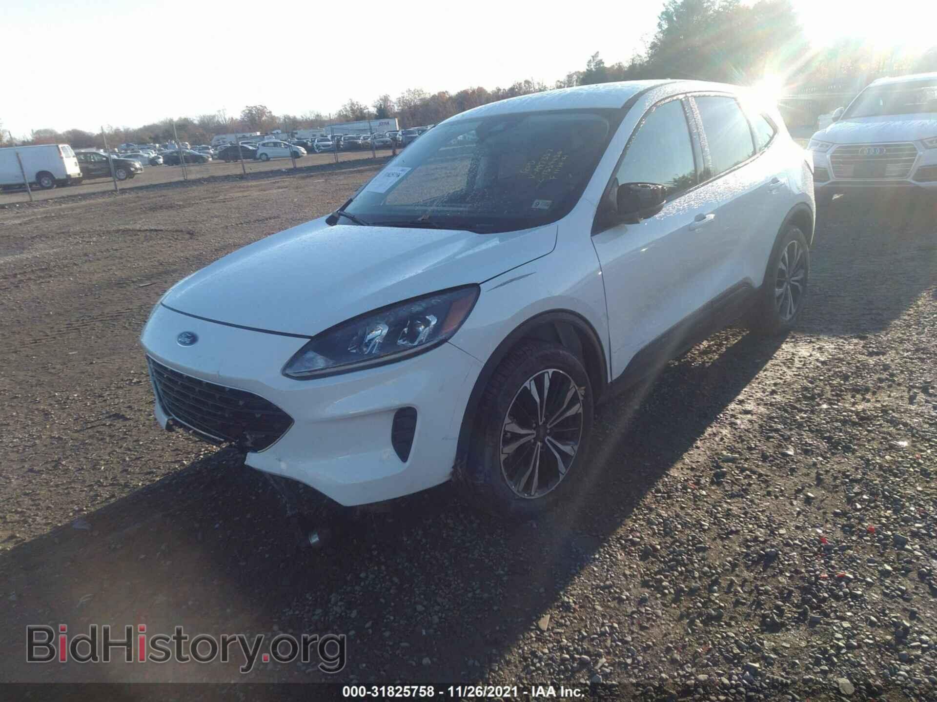 2021 FORD ESCAPE - VIN: 1FMCU9G64MUA97357 - Фото 2