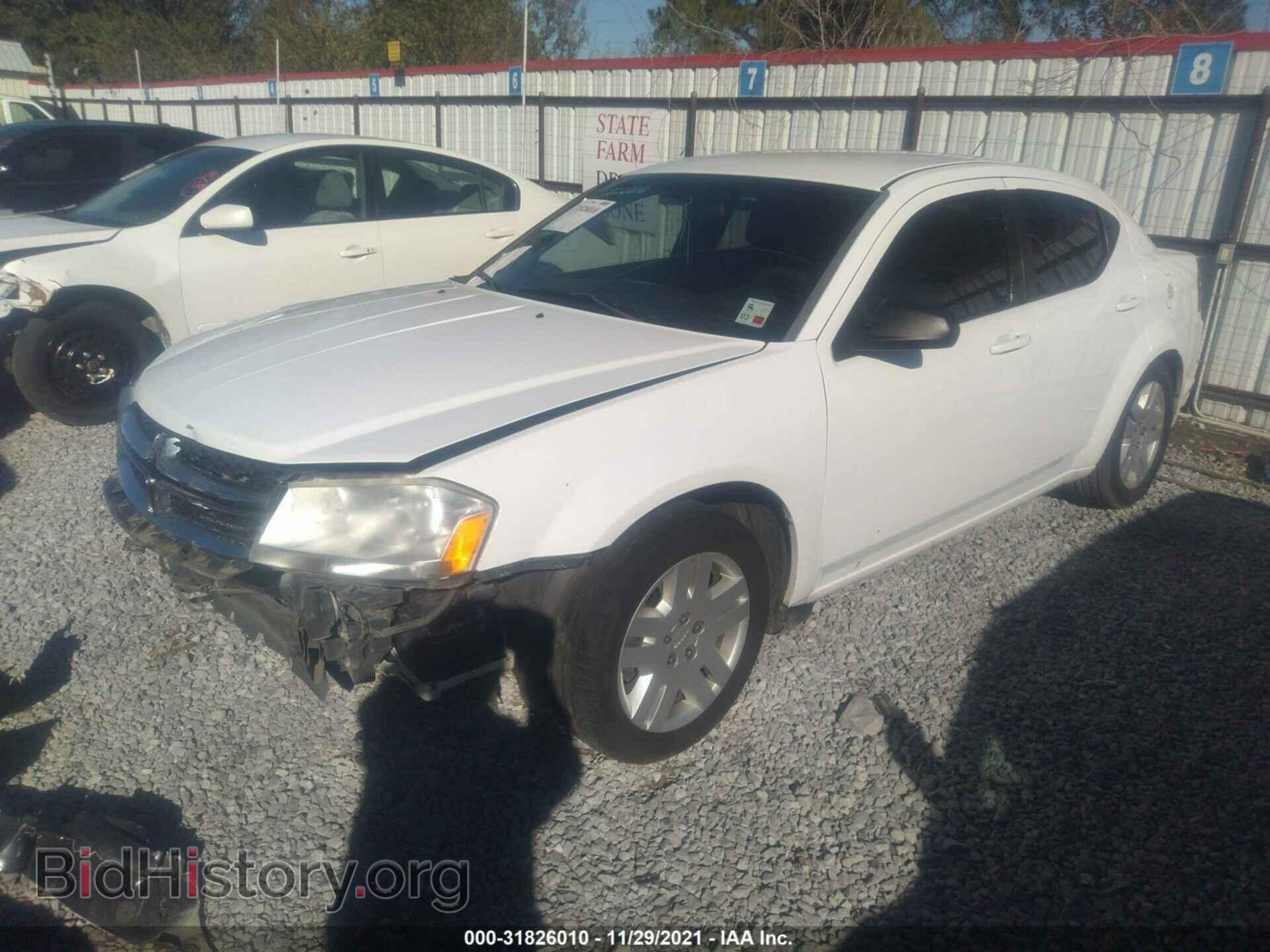 2011 DODGE AVENGER - VIN: 1B3BD4FB2BN592019 - Photo 2
