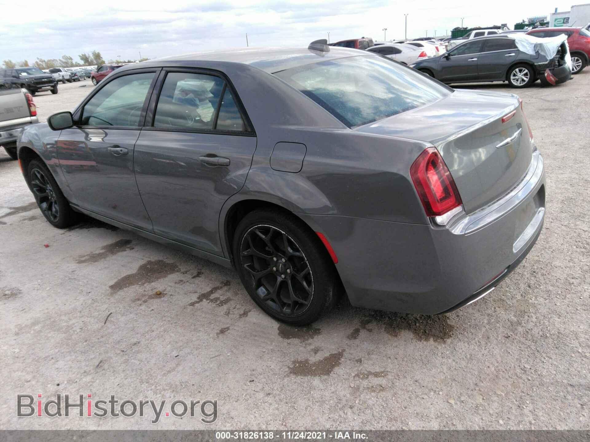 2019 CHRYSLER 300 - VIN: 2C3CCABG6KH516578 - Photo 3