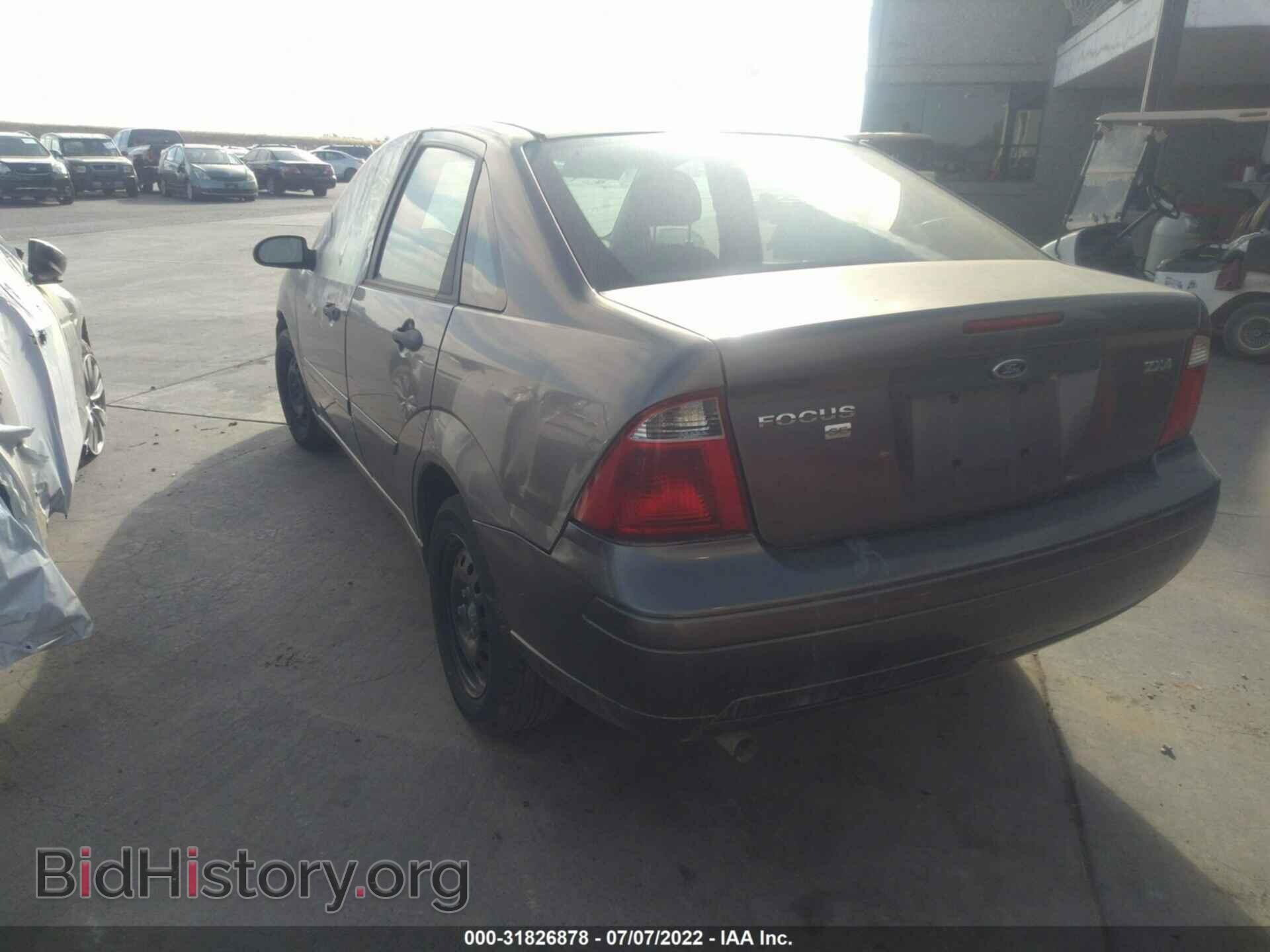 2006 FORD FOCUS - VIN: 1FAFP34NX6W256154 - Фото 3