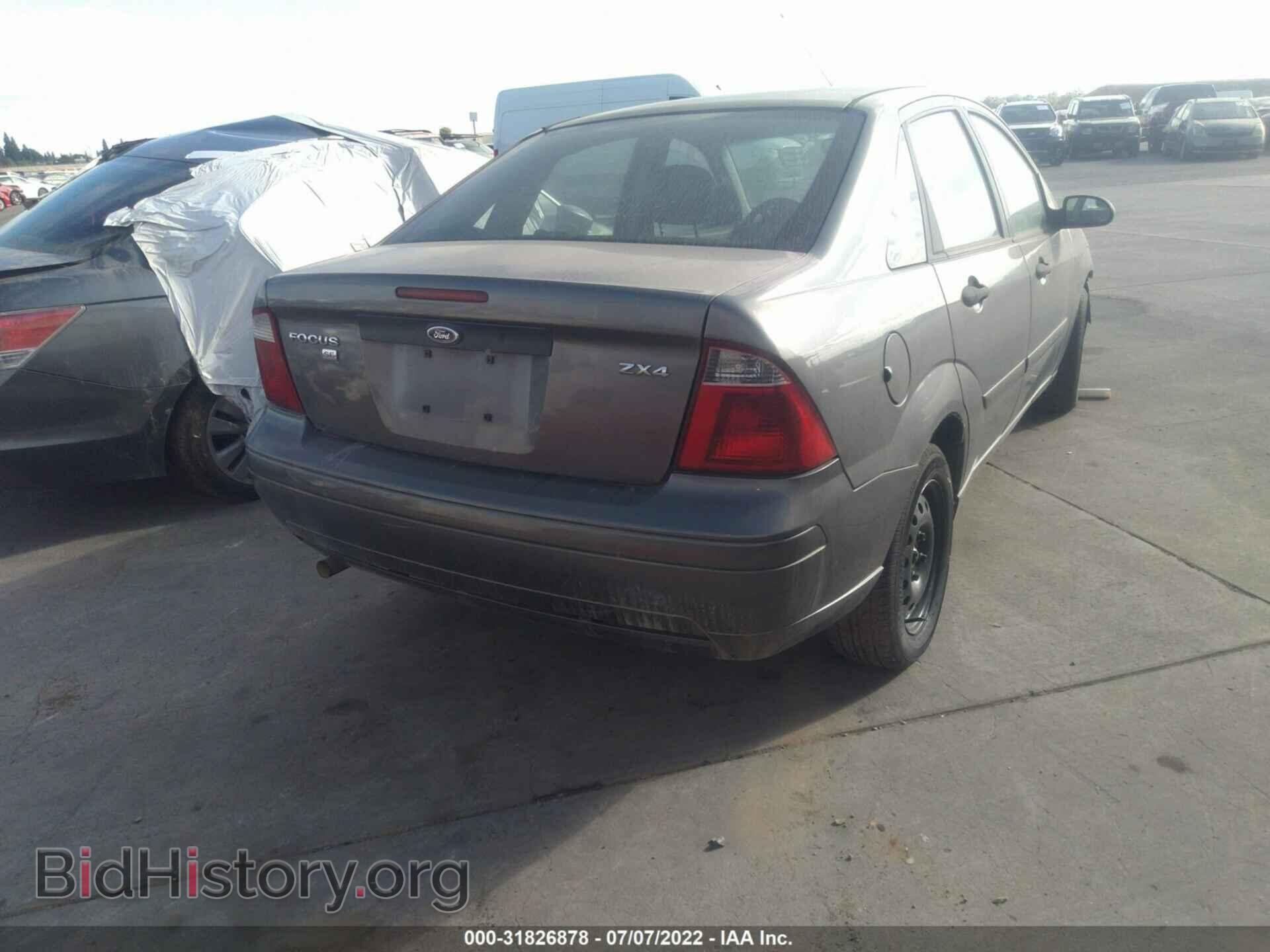 2006 FORD FOCUS - VIN: 1FAFP34NX6W256154 - Фото 4