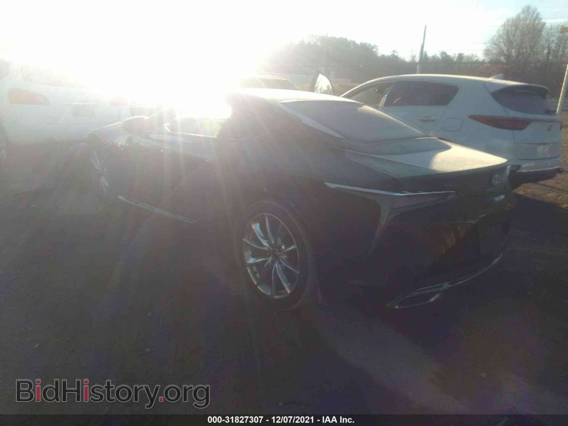 2018 LEXUS LC - VIN: JTHHP5AY3JA001993 - Photo 3