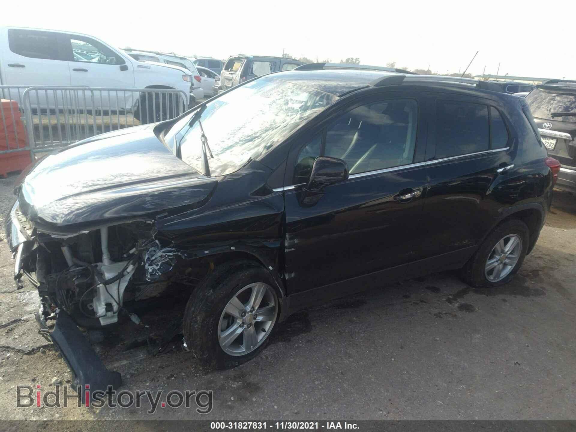 2018 CHEVROLET TRAX - VIN: 3GNCJLSB9JL263674 - Фото 2