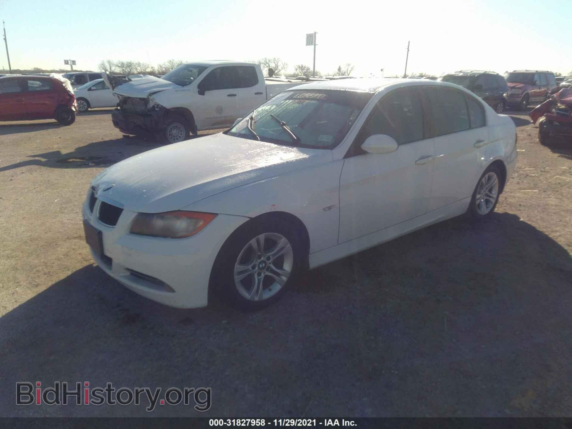 2008 BMW 3 SERIES - VIN: WBAVA37528NL47749 - Фото 2