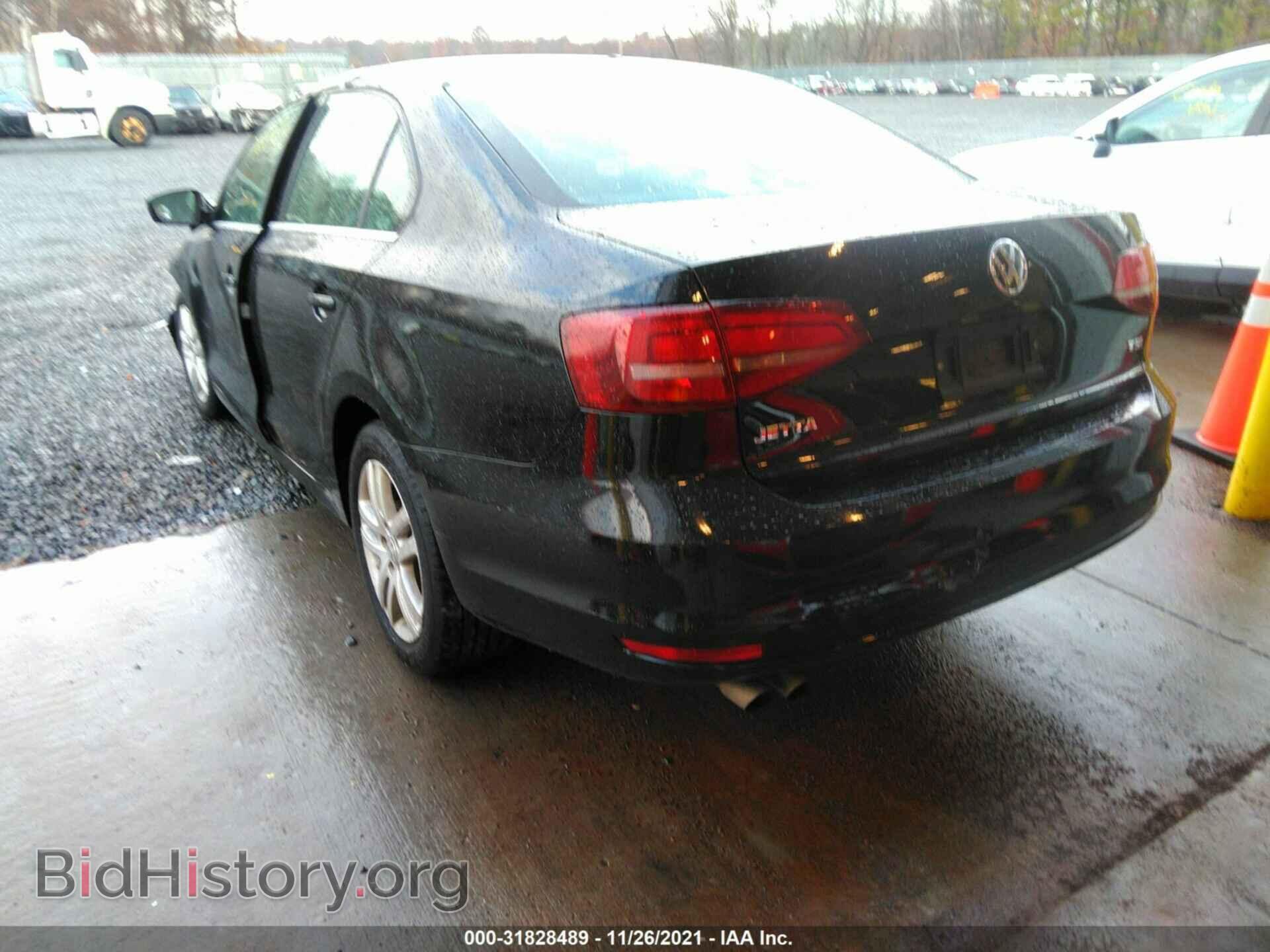 2017 VOLKSWAGEN JETTA - VIN: 3VW2B7AJ4HM302352 - Фото 3