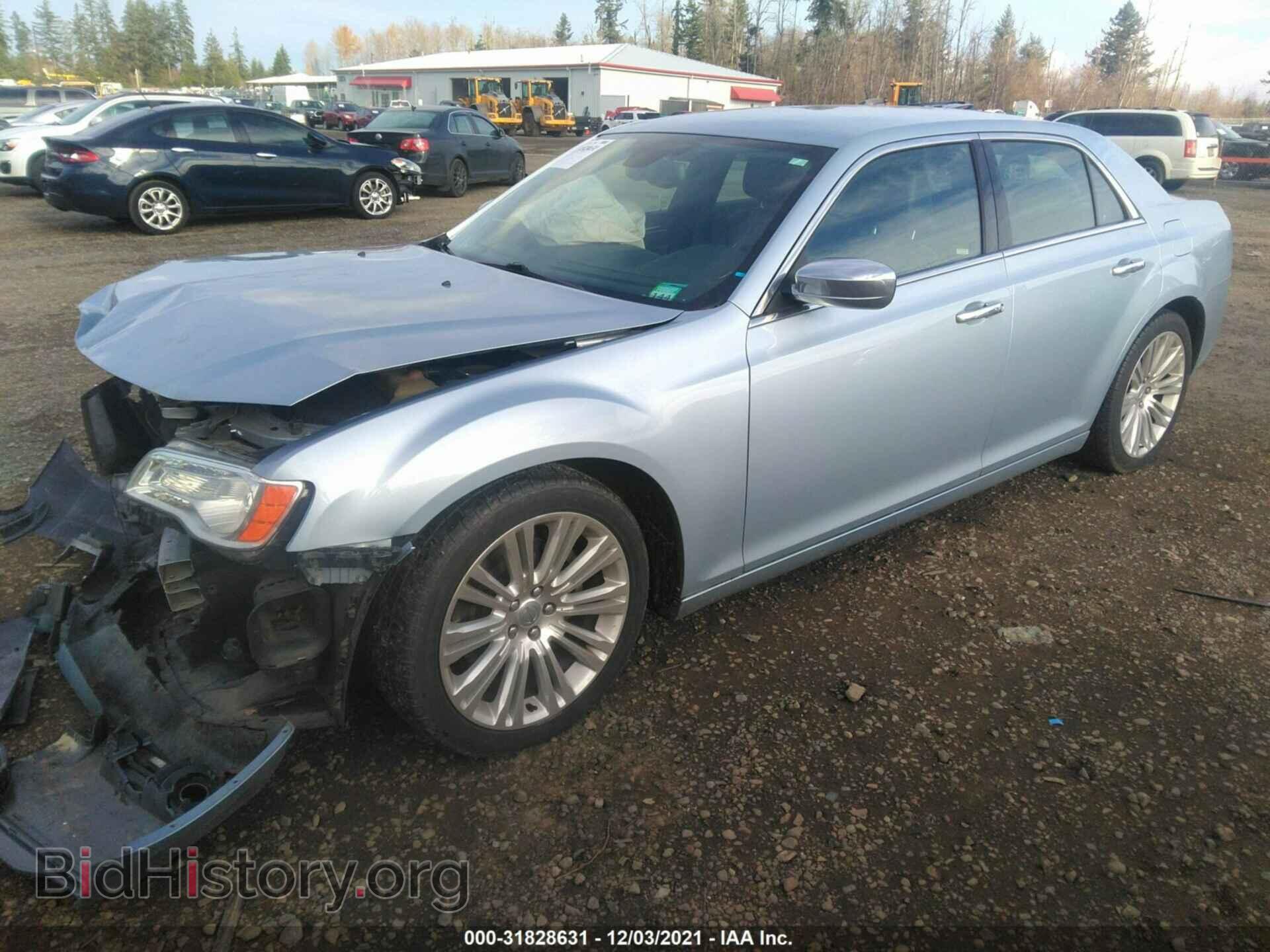 2012 CHRYSLER 300 - VIN: 2C3CCAET3CH160858 - Фото 2