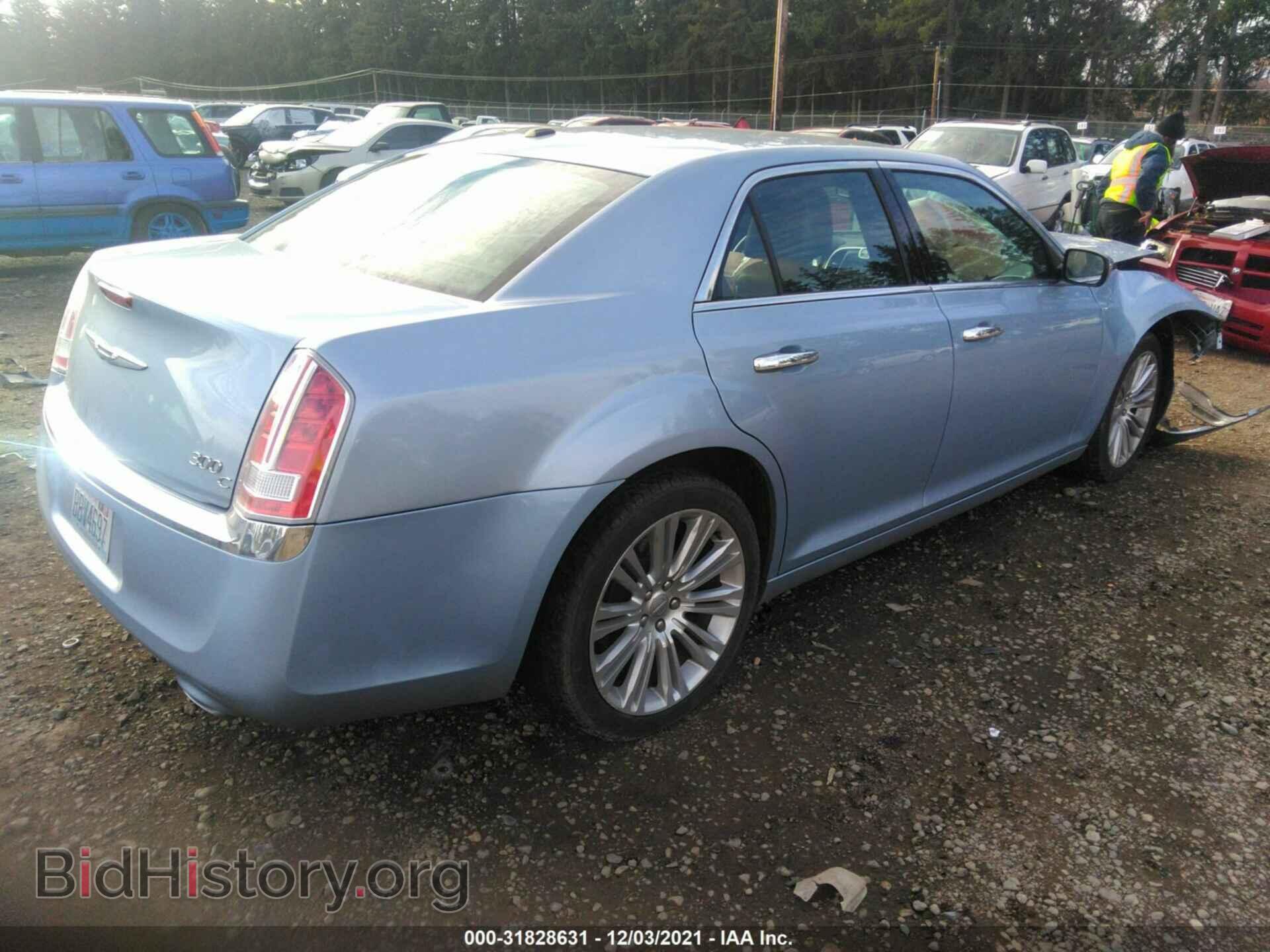 2012 CHRYSLER 300 - VIN: 2C3CCAET3CH160858 - Фото 4