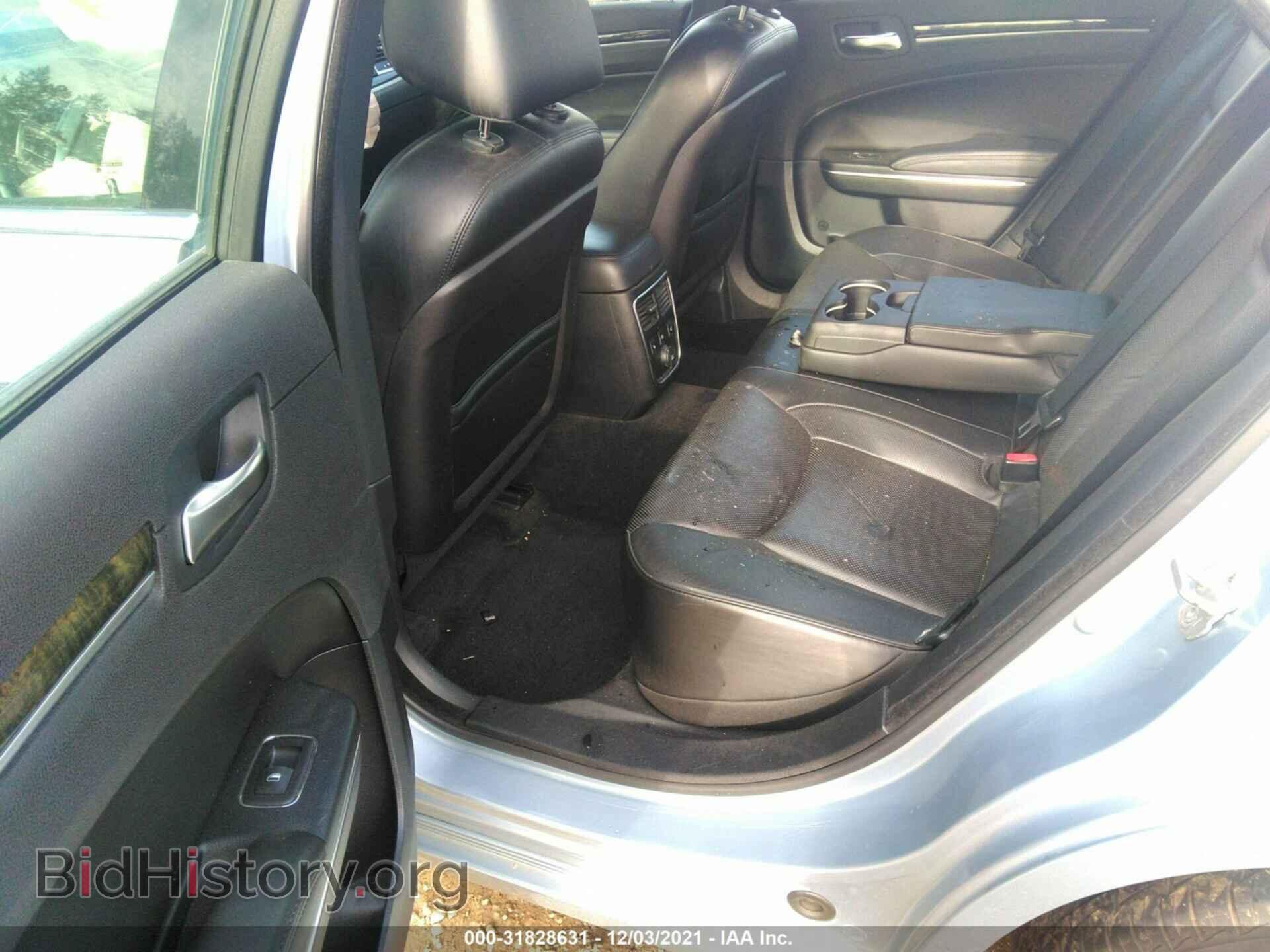 2012 CHRYSLER 300 - VIN: 2C3CCAET3CH160858 - Фото 8