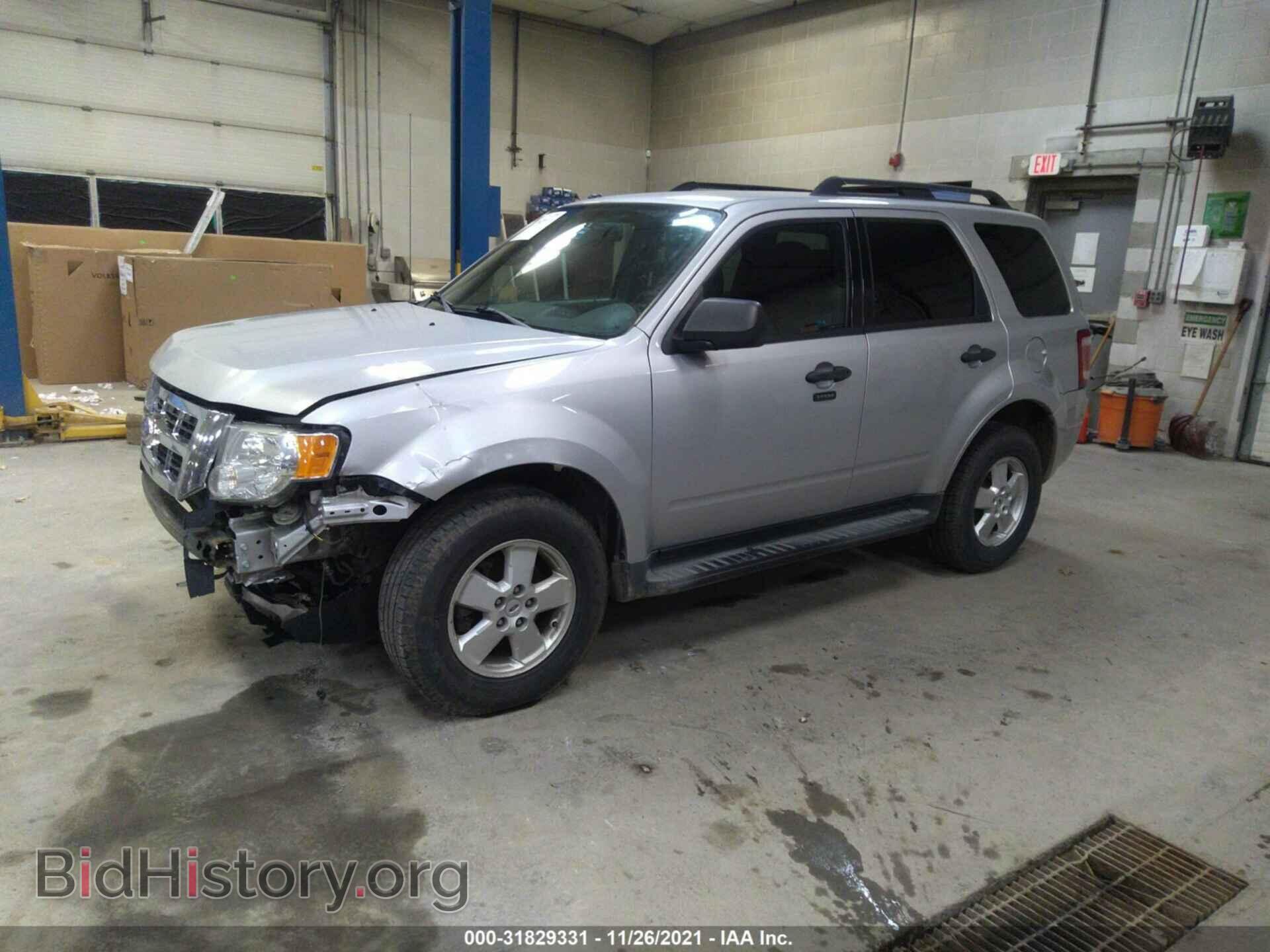 2011 FORD ESCAPE - VIN: 1FMCU9DG4BKC52916 - Фото 2