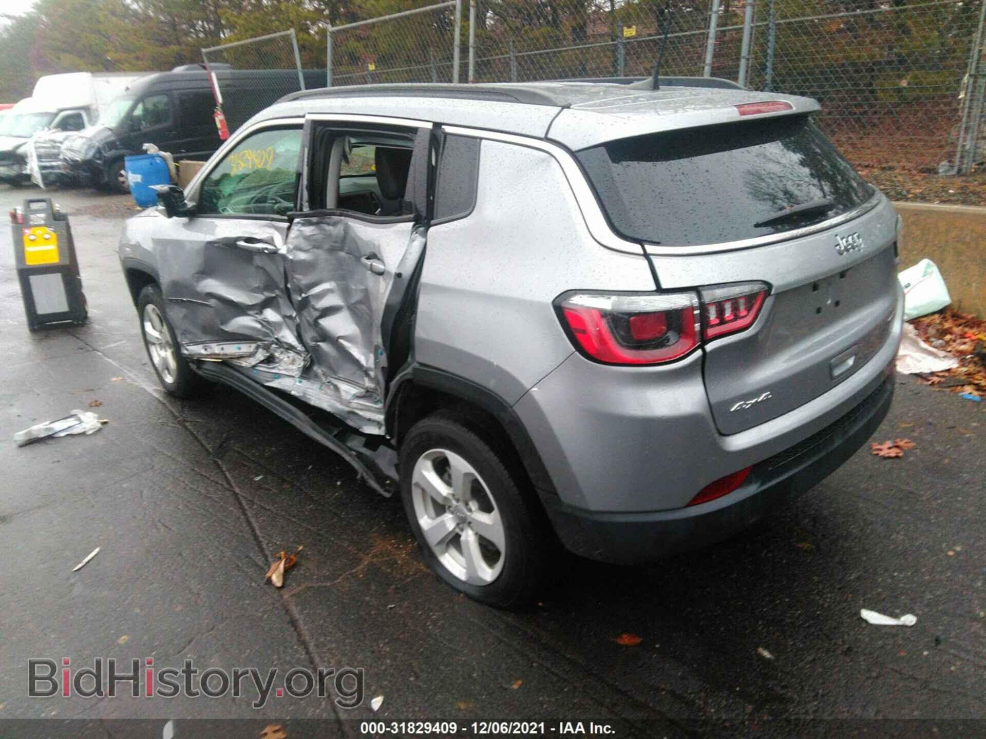 2018 JEEP COMPASS - VIN: 3C4NJDBB8JT480379 - Фото 3