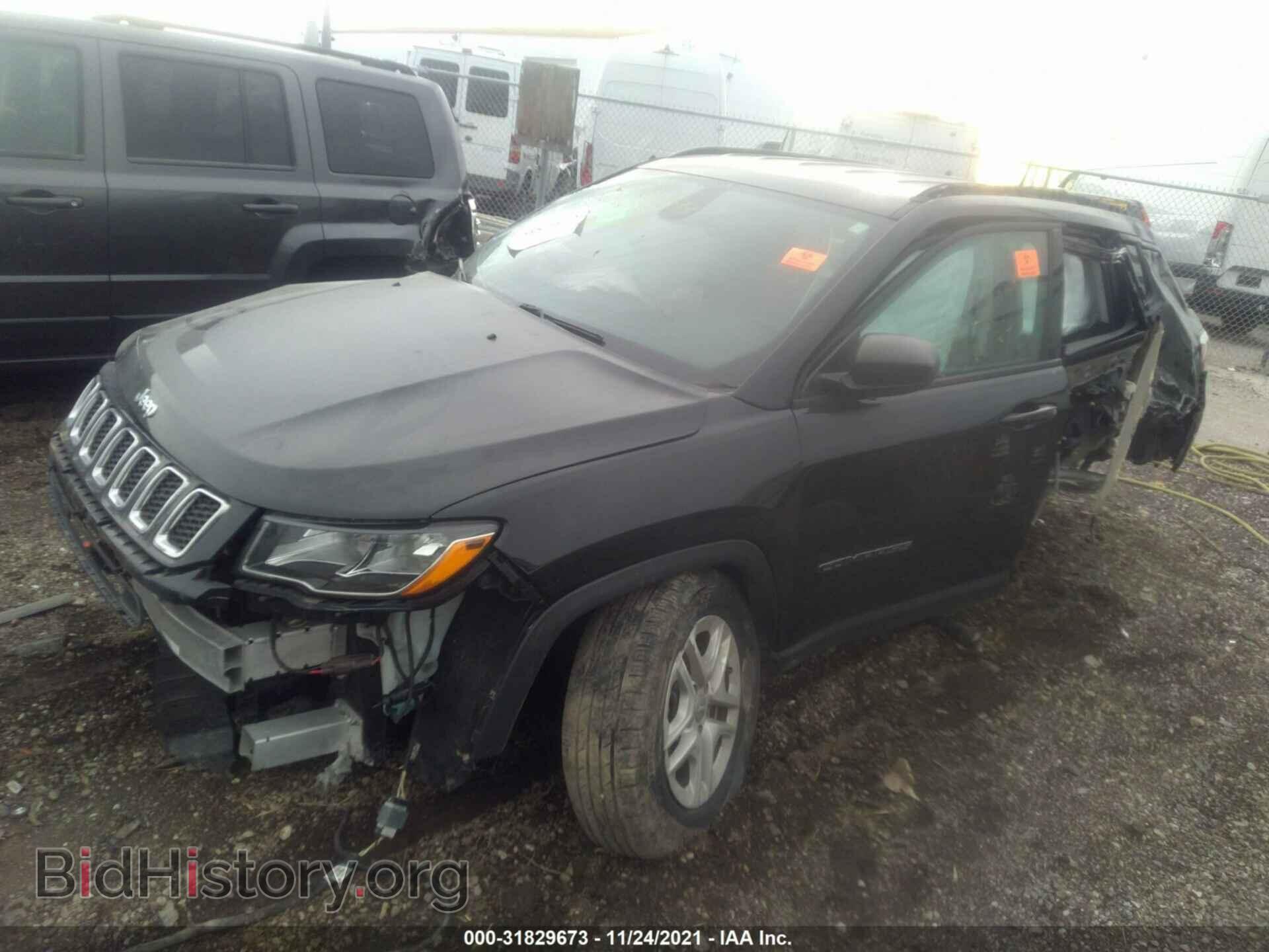 2018 JEEP COMPASS - VIN: 3C4NJDAB4JT392219 - Фото 2