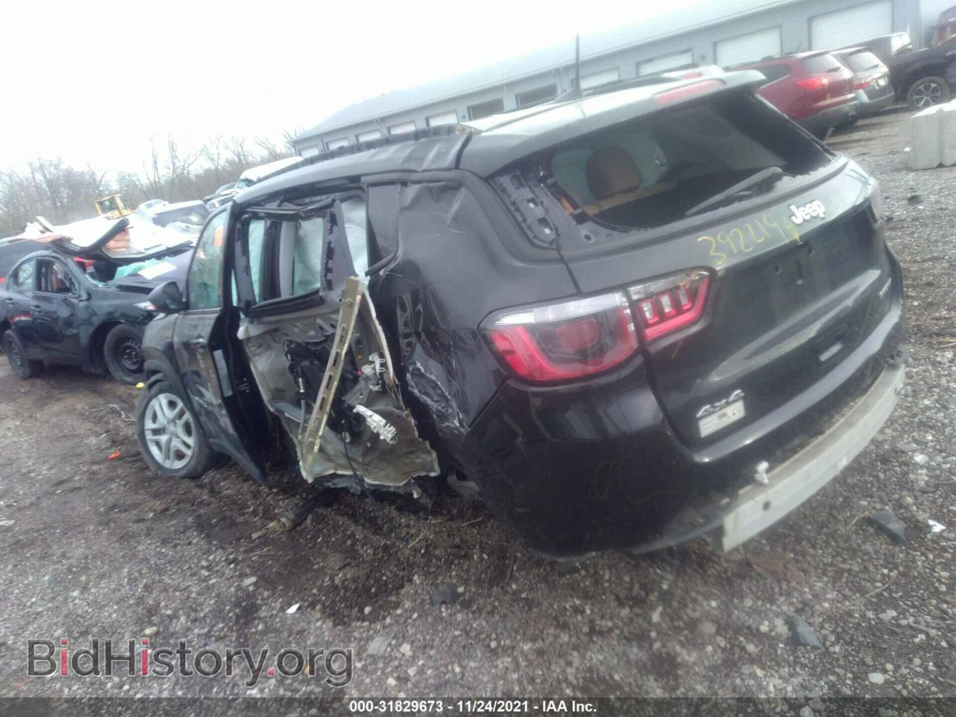 2018 JEEP COMPASS - VIN: 3C4NJDAB4JT392219 - Фото 3