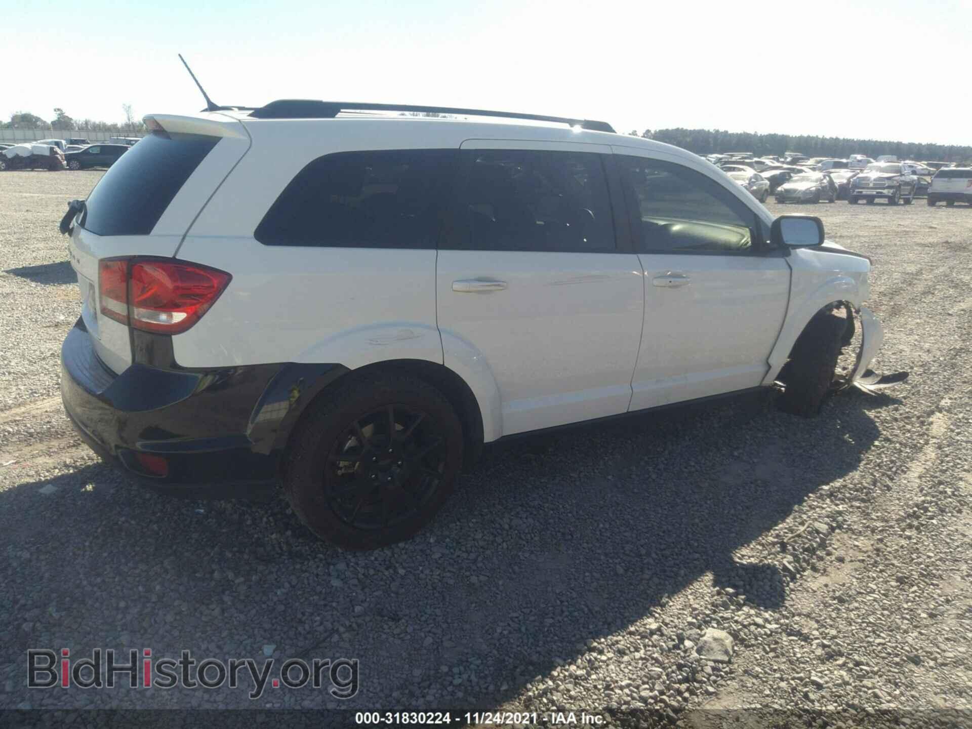 2017 DODGE JOURNEY - VIN: 3C4PDCBB7HT695868 - Фото 4