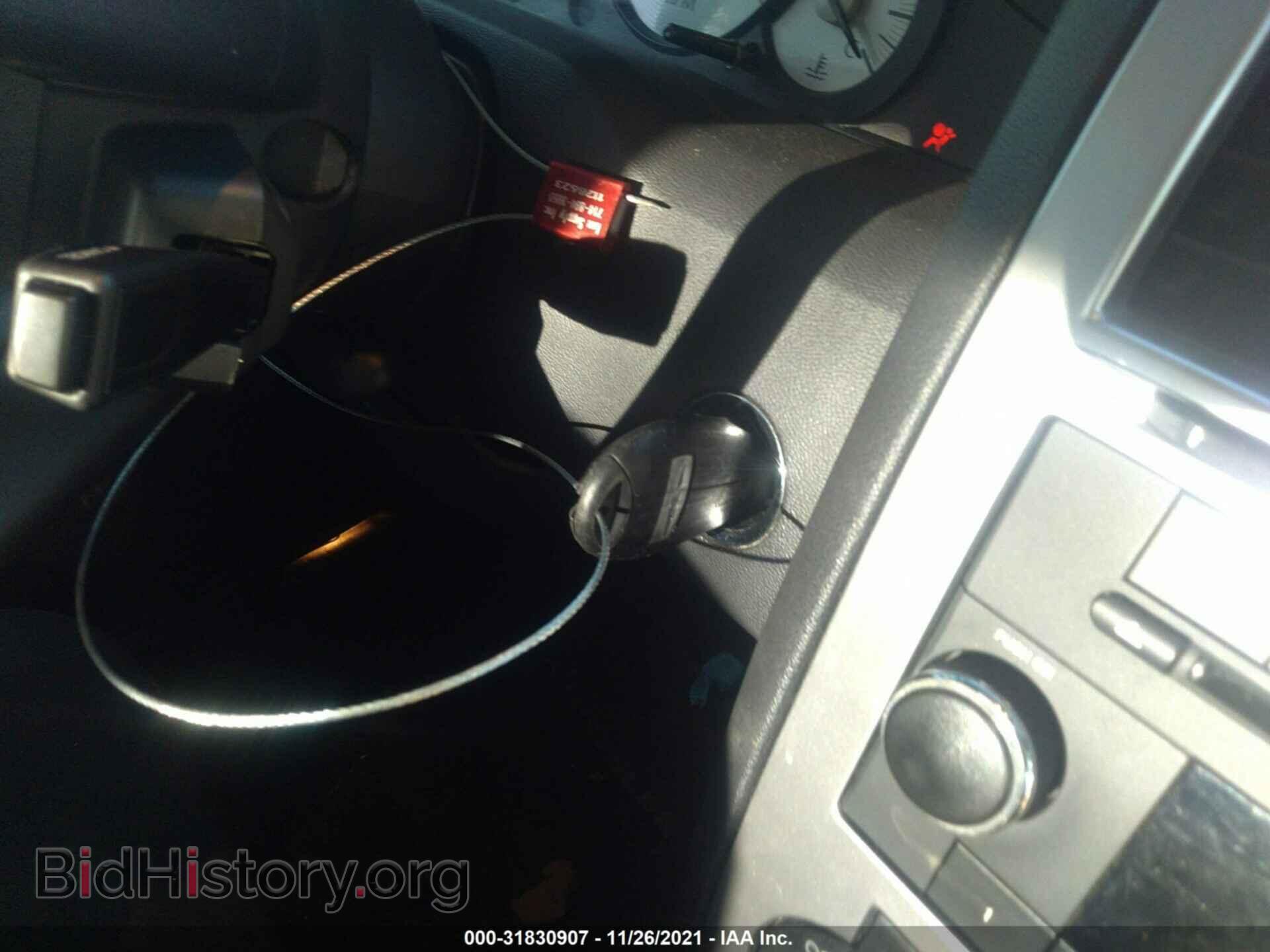 2010 CHRYSLER 300 - VIN: 2C3CA4CD1AH132279 - Фото 11