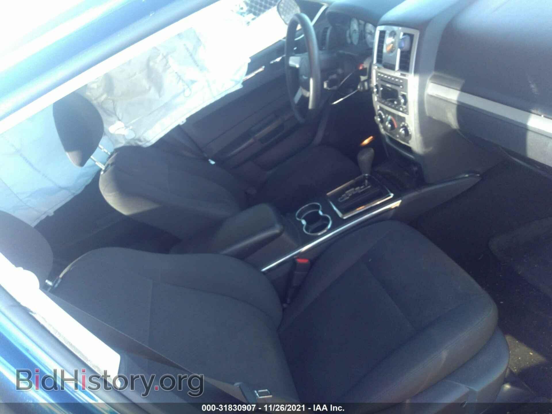 2010 CHRYSLER 300 - VIN: 2C3CA4CD1AH132279 - Фото 5