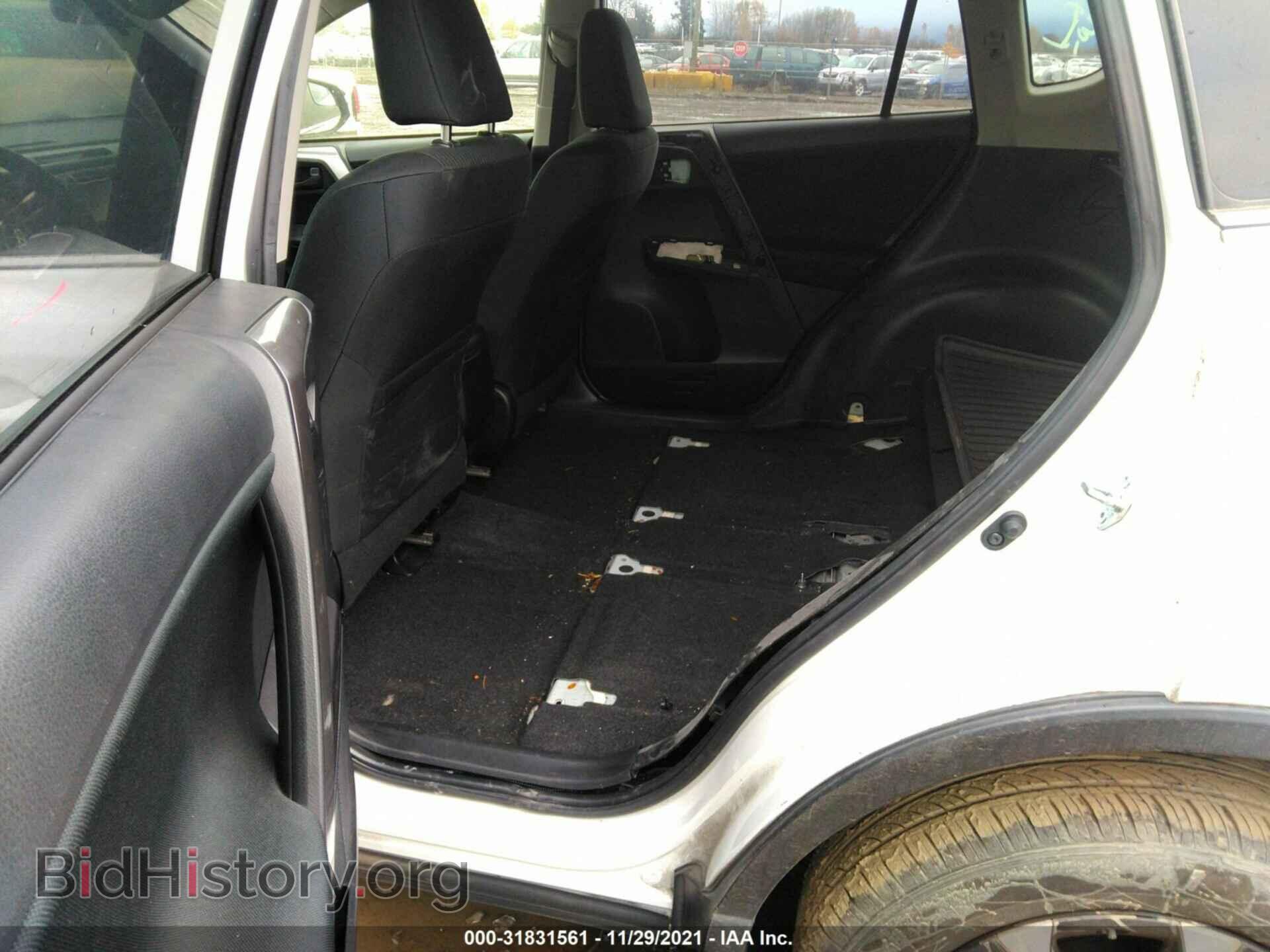 2016 TOYOTA RAV4 - VIN: JTMBFREV2GJ100511 - Фото 8