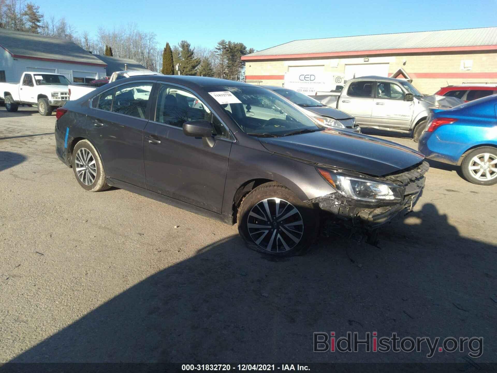 Photo 4S3BNAC67J3039197 - SUBARU LEGACY 2018