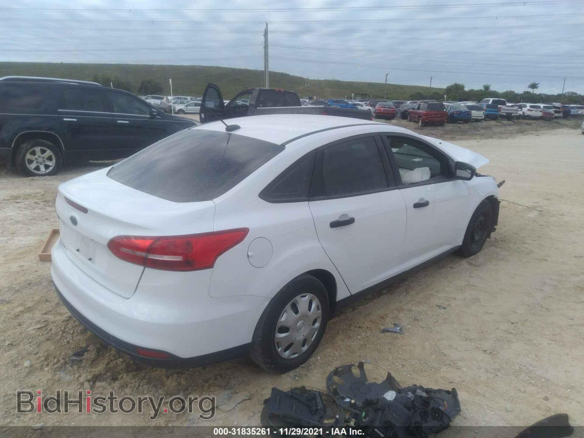 2017 FORD FOCUS - VIN: 1FADP3E27HL256676 - Photo 4