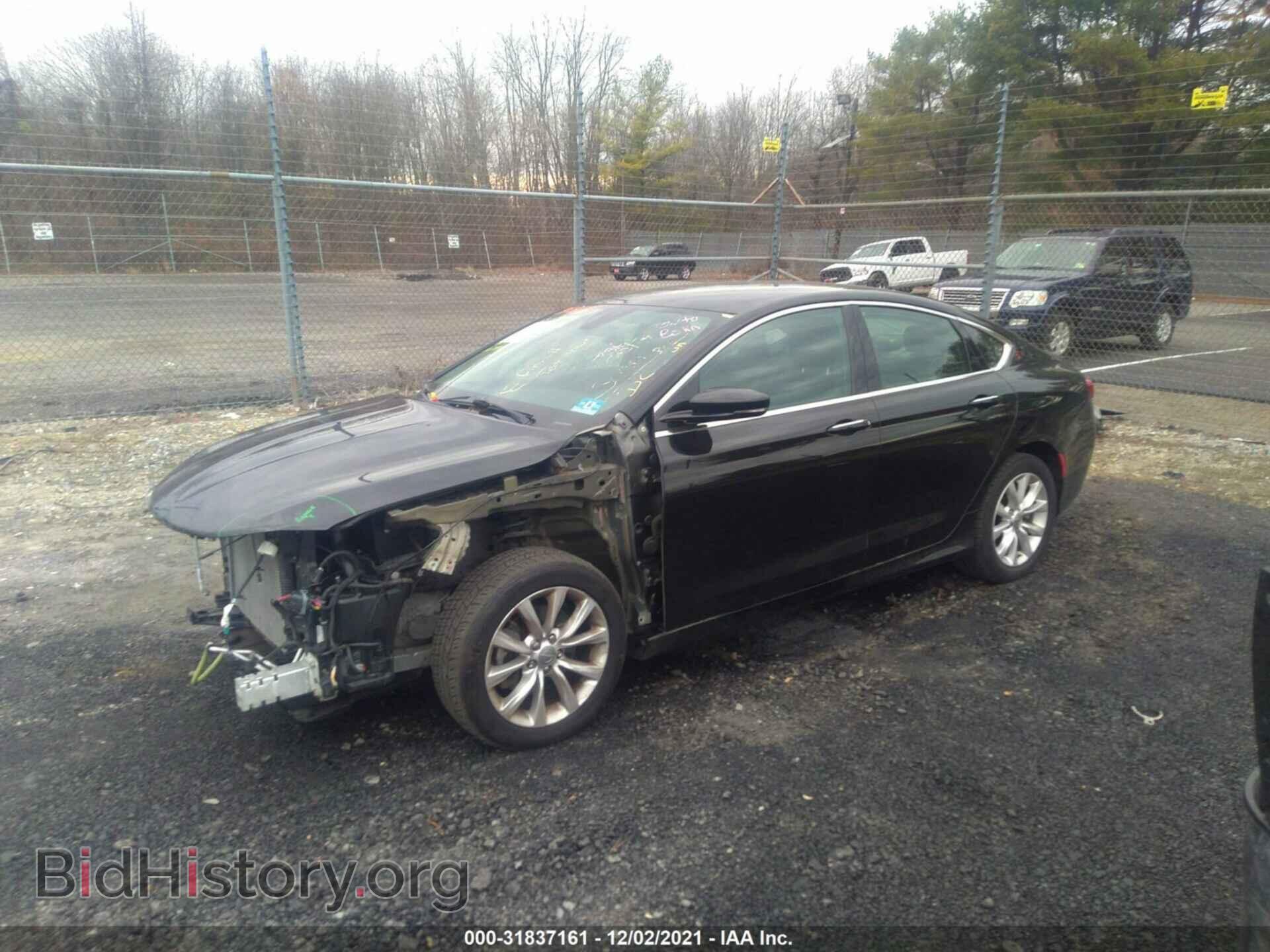 2015 CHRYSLER 200 - VIN: 1C3CCCCB3FN721576 - Photo 2