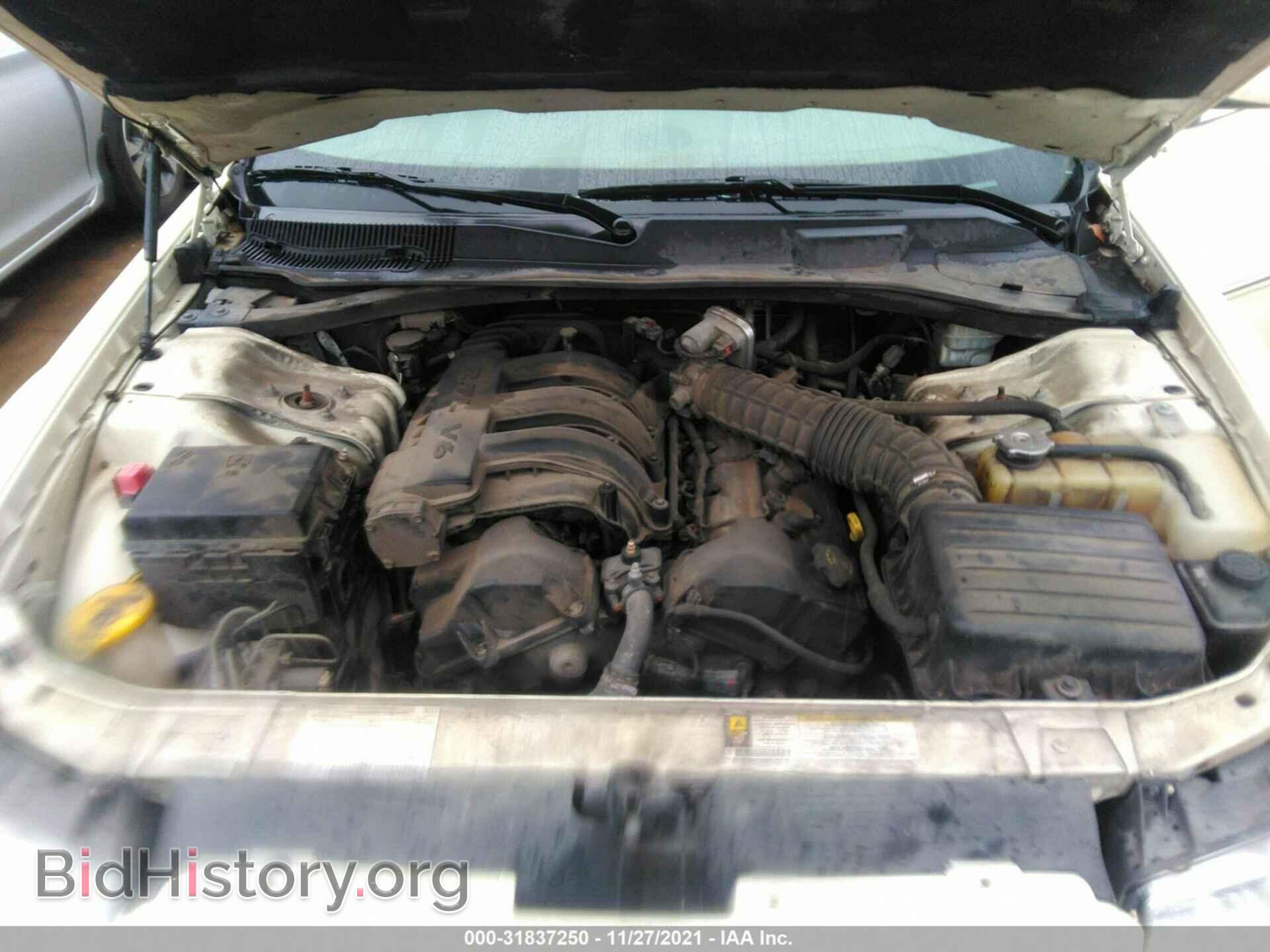 2008 CHRYSLER 300 - VIN: 2C3LA43R58H257646 - Photo 10