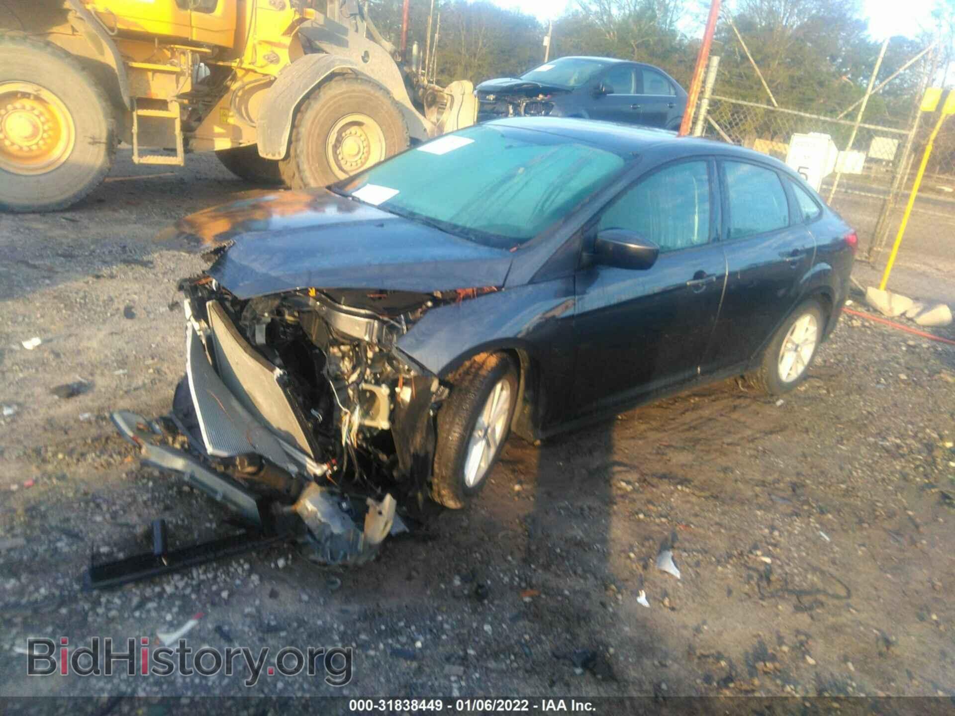 2018 FORD FOCUS - VIN: 1FADP3FE2JL200904 - Фото 2