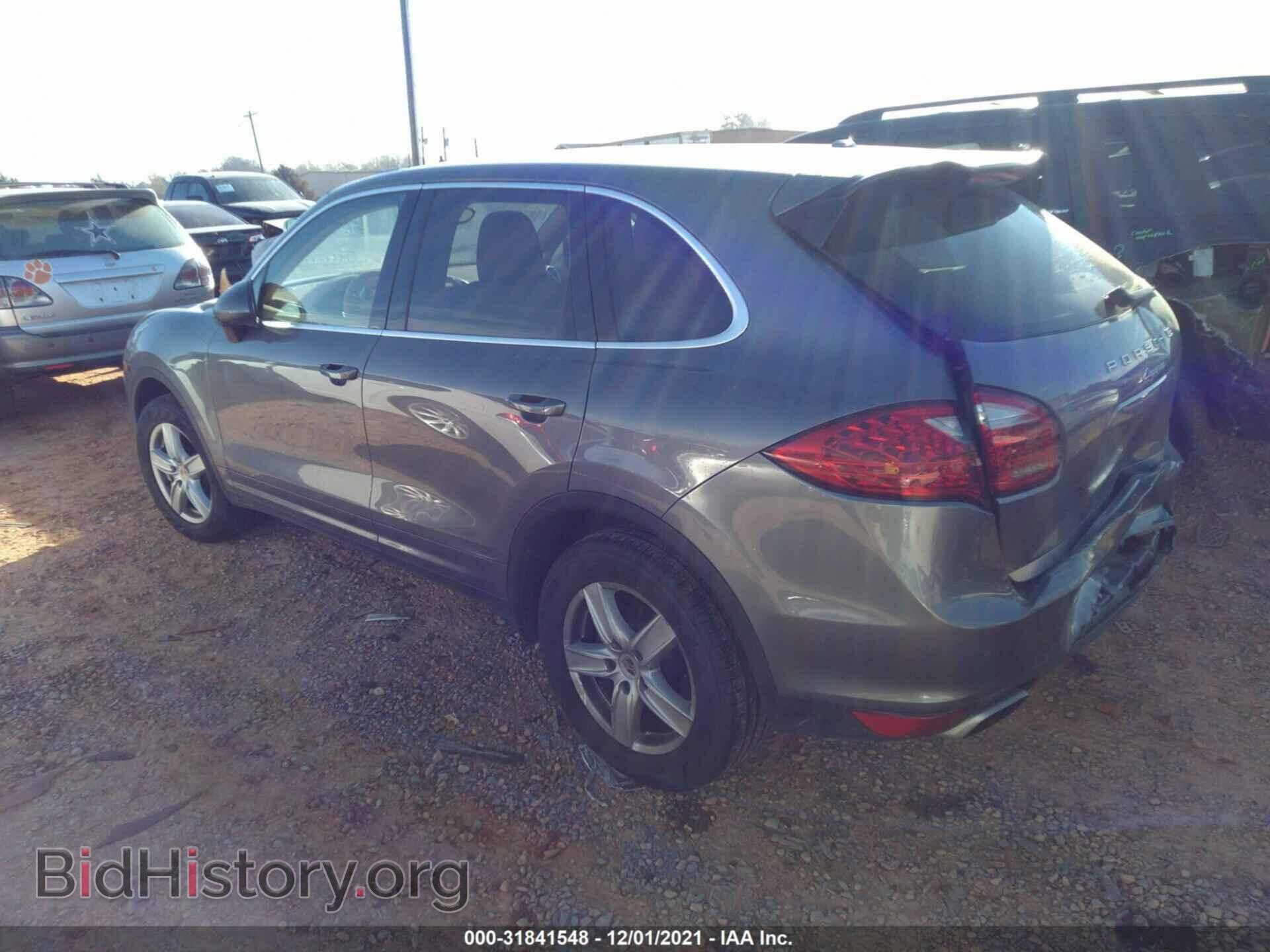 2011 PORSCHE CAYENNE - VIN: WP1AA2A29BLA05100 - Photo 3