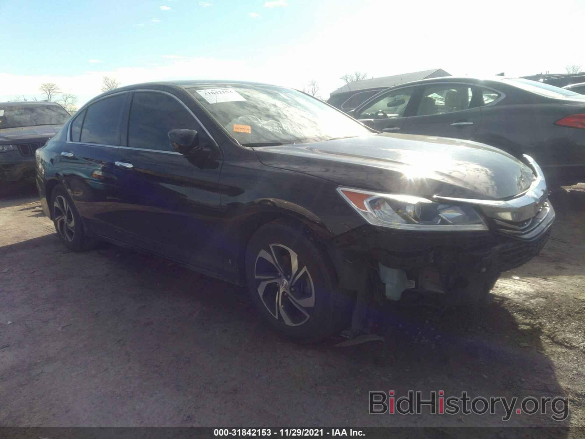 Photo 1HGCR2F3XHA250563 - HONDA ACCORD SEDAN 2017