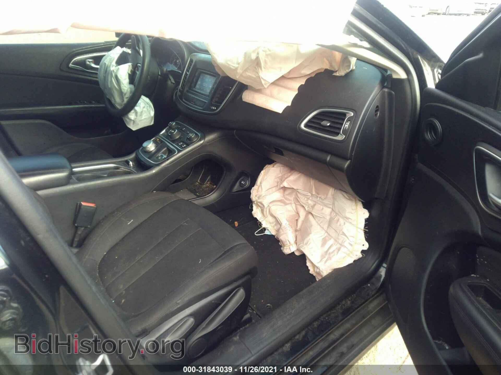 2015 CHRYSLER 200 - VIN: 1C3CCCAB0FN752822 - Фото 5
