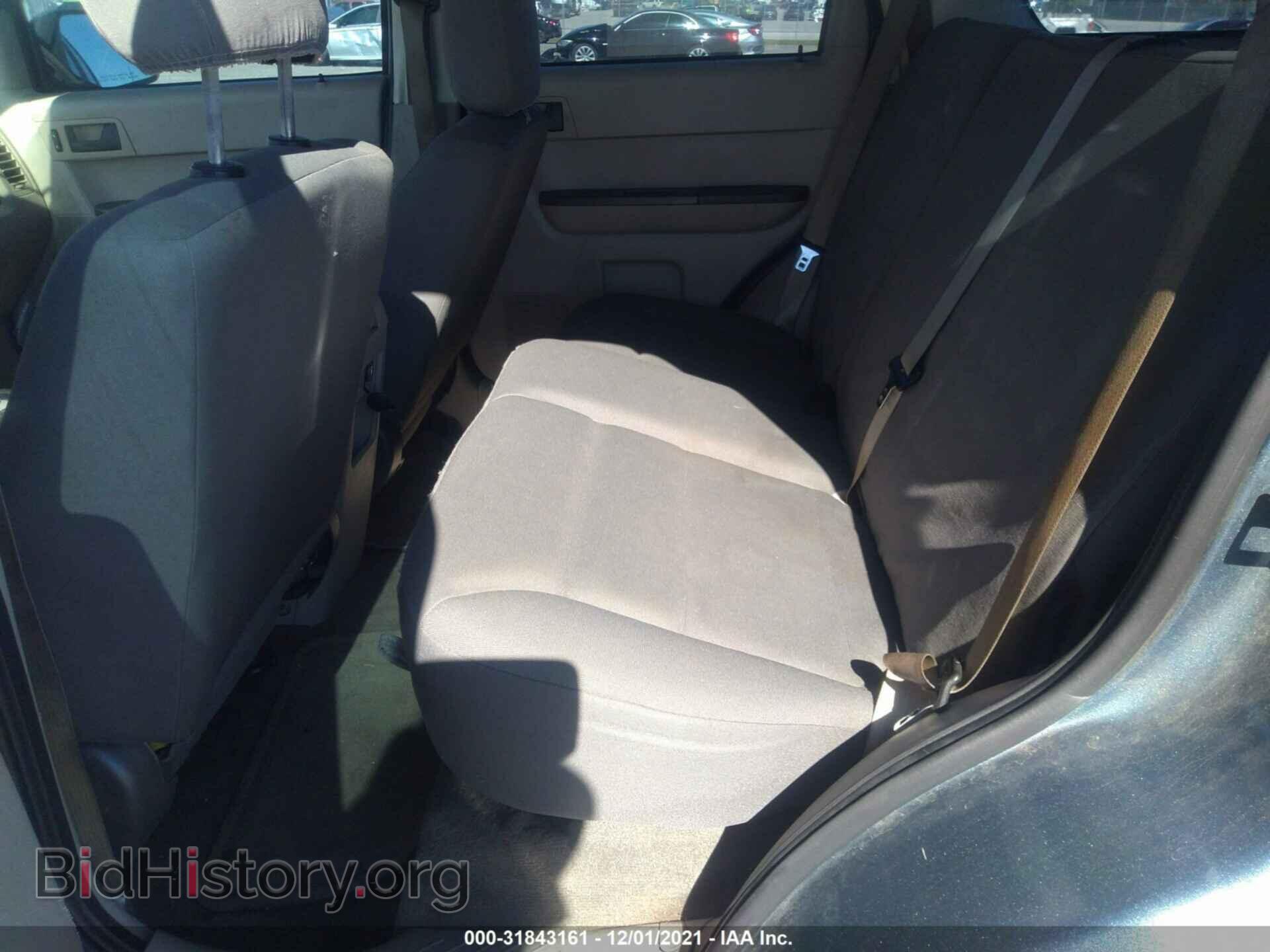 2011 FORD ESCAPE - VIN: 1FMCU0C71BKB88850 - Фото 8