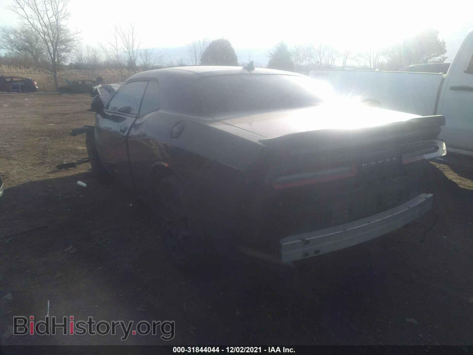2018 DODGE CHALLENGER - VIN: 2C3CDZGG8JH288781 - Фото 3