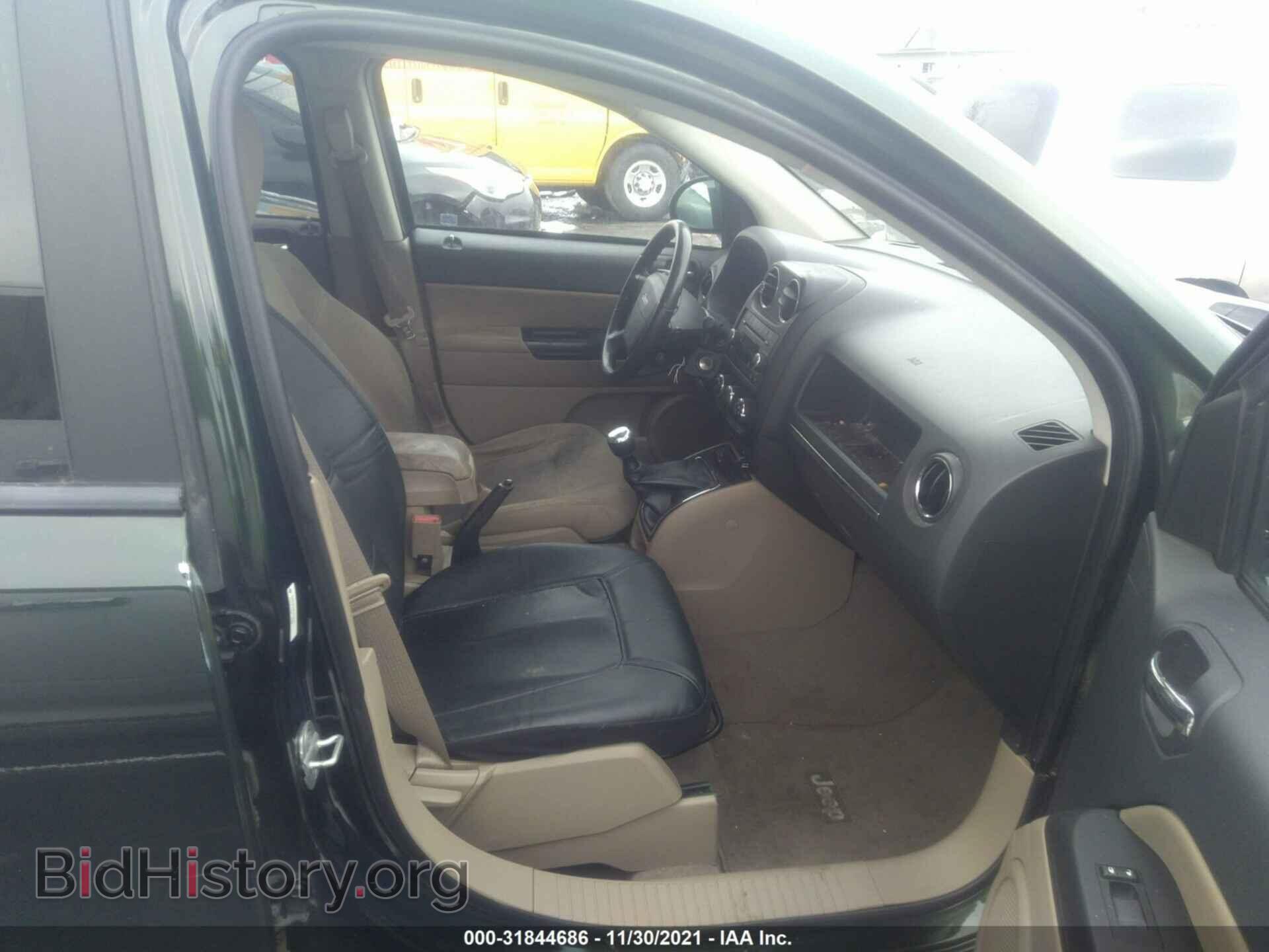 2010 JEEP COMPASS - VIN: 1J4NF4FB4AD653777 - Фото 5