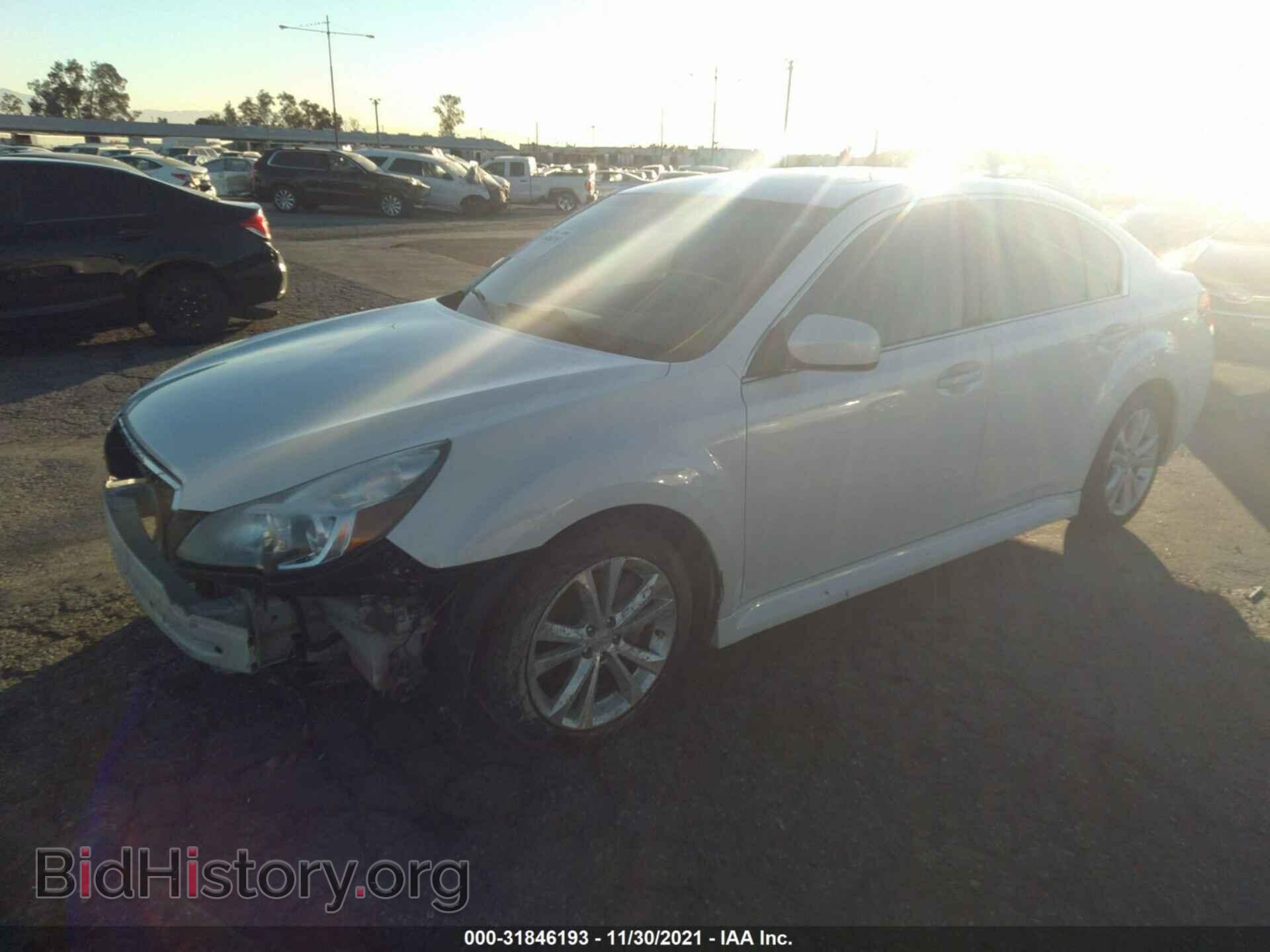 2013 SUBARU LEGACY - VIN: 4S3BMDP61D2017687 - Фото 2
