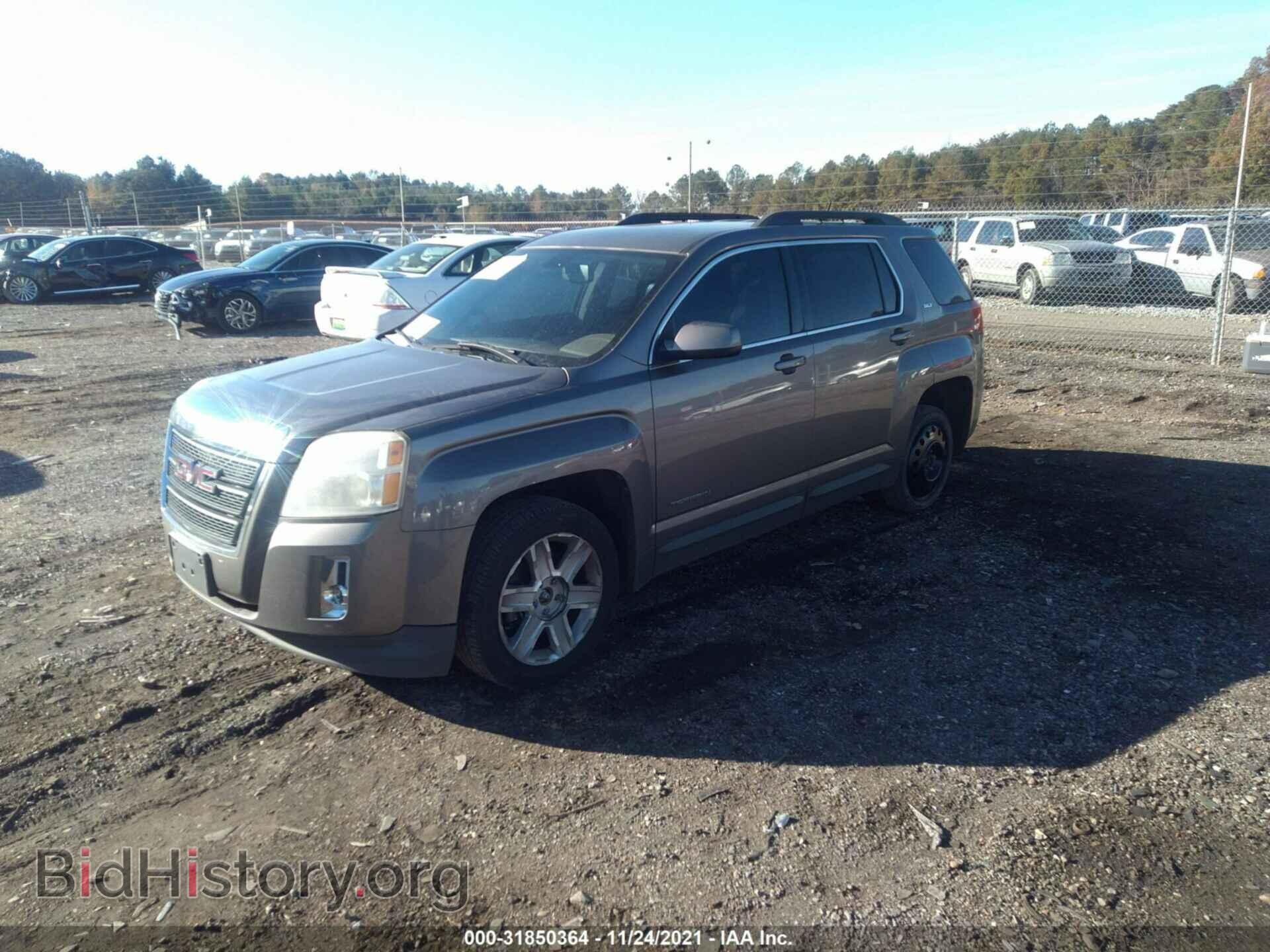 2011 GMC TERRAIN - VIN: 2CTALUEC8B6369340 - Фото 2