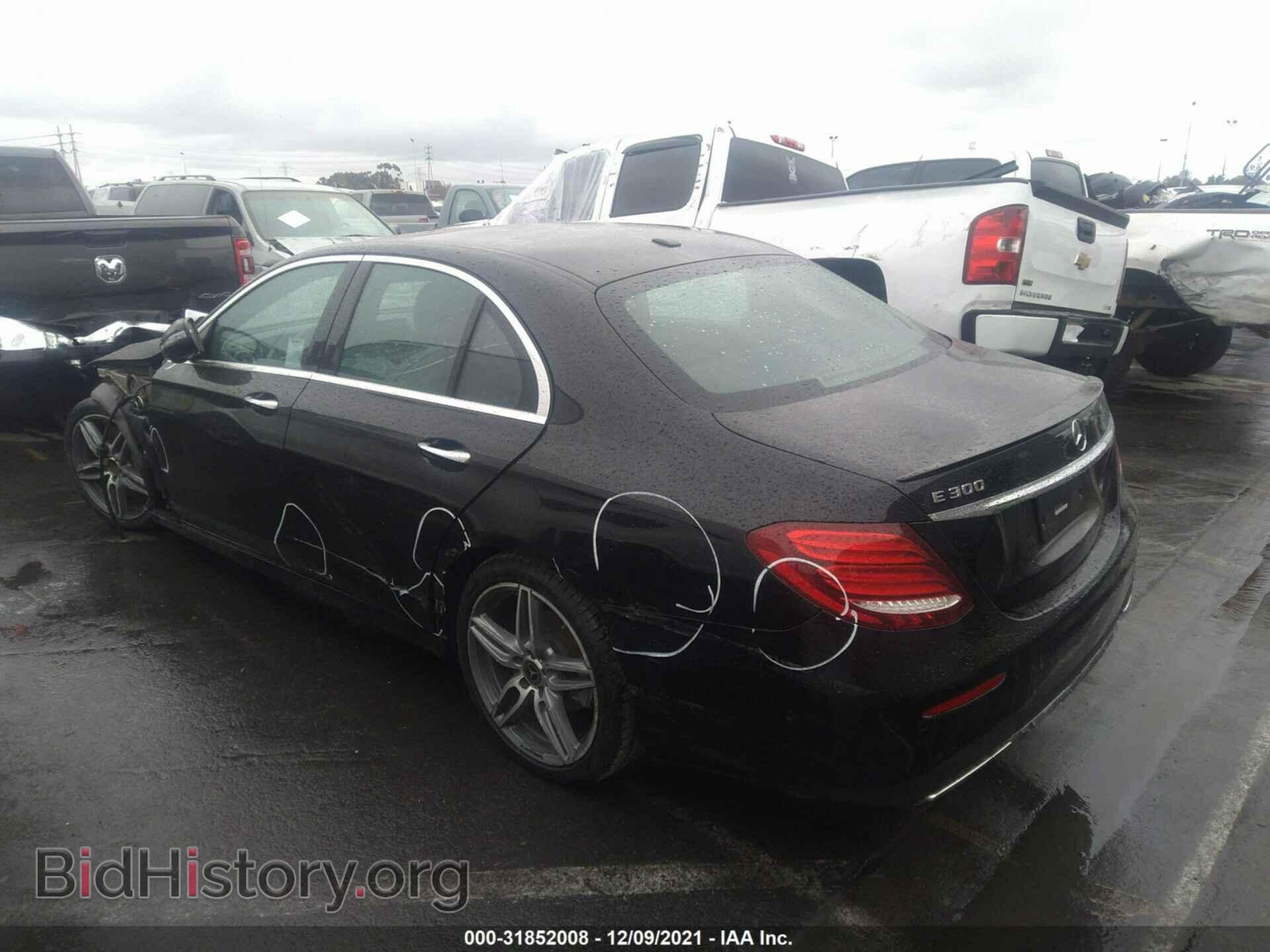 2018 MERCEDES-BENZ E-CLASS - VIN: WDDZF4JB3JA430538 - Фото 3
