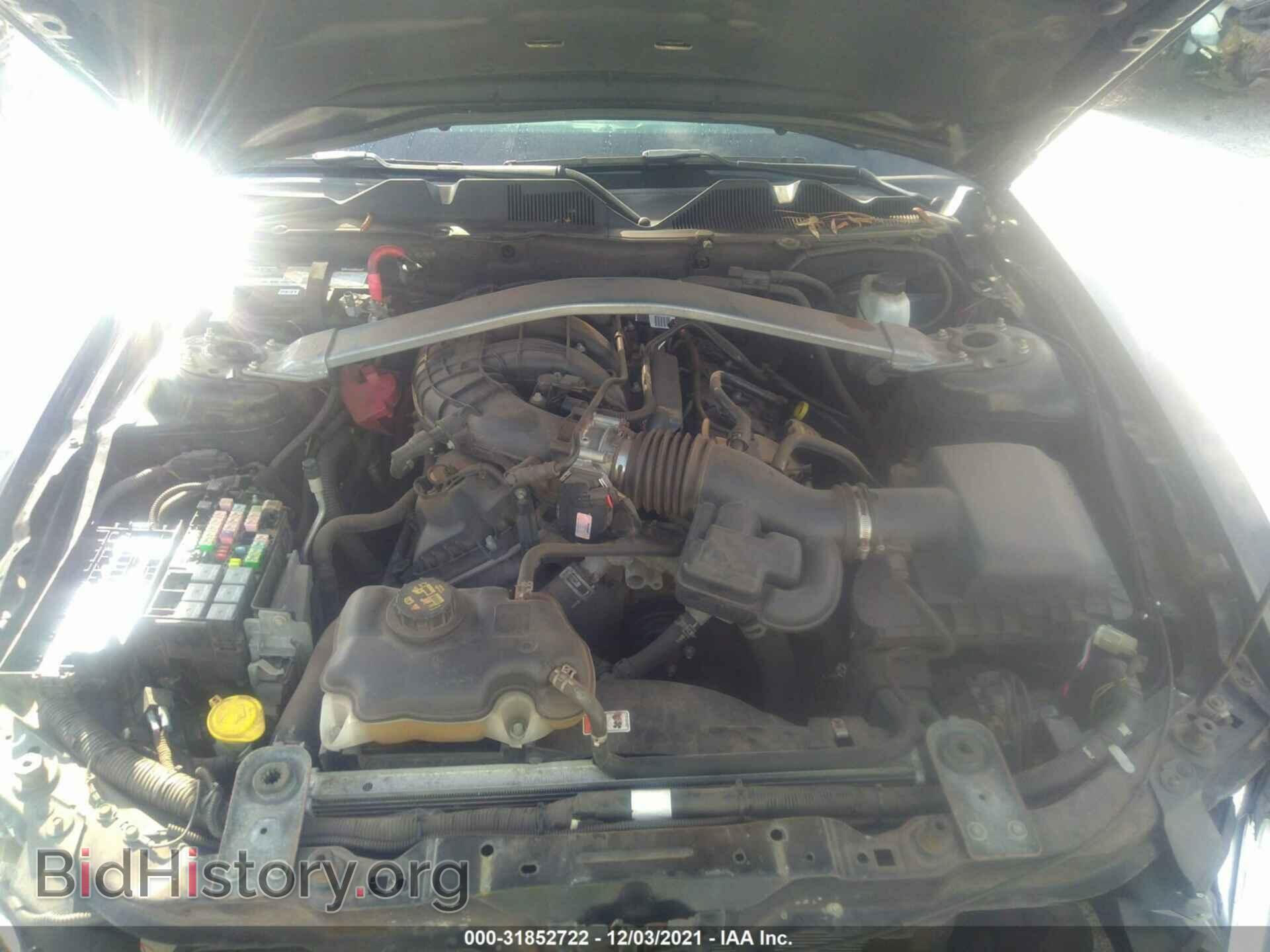 2011 FORD MUSTANG - VIN: 1ZVBP8EM2B5126684 - Фото 10