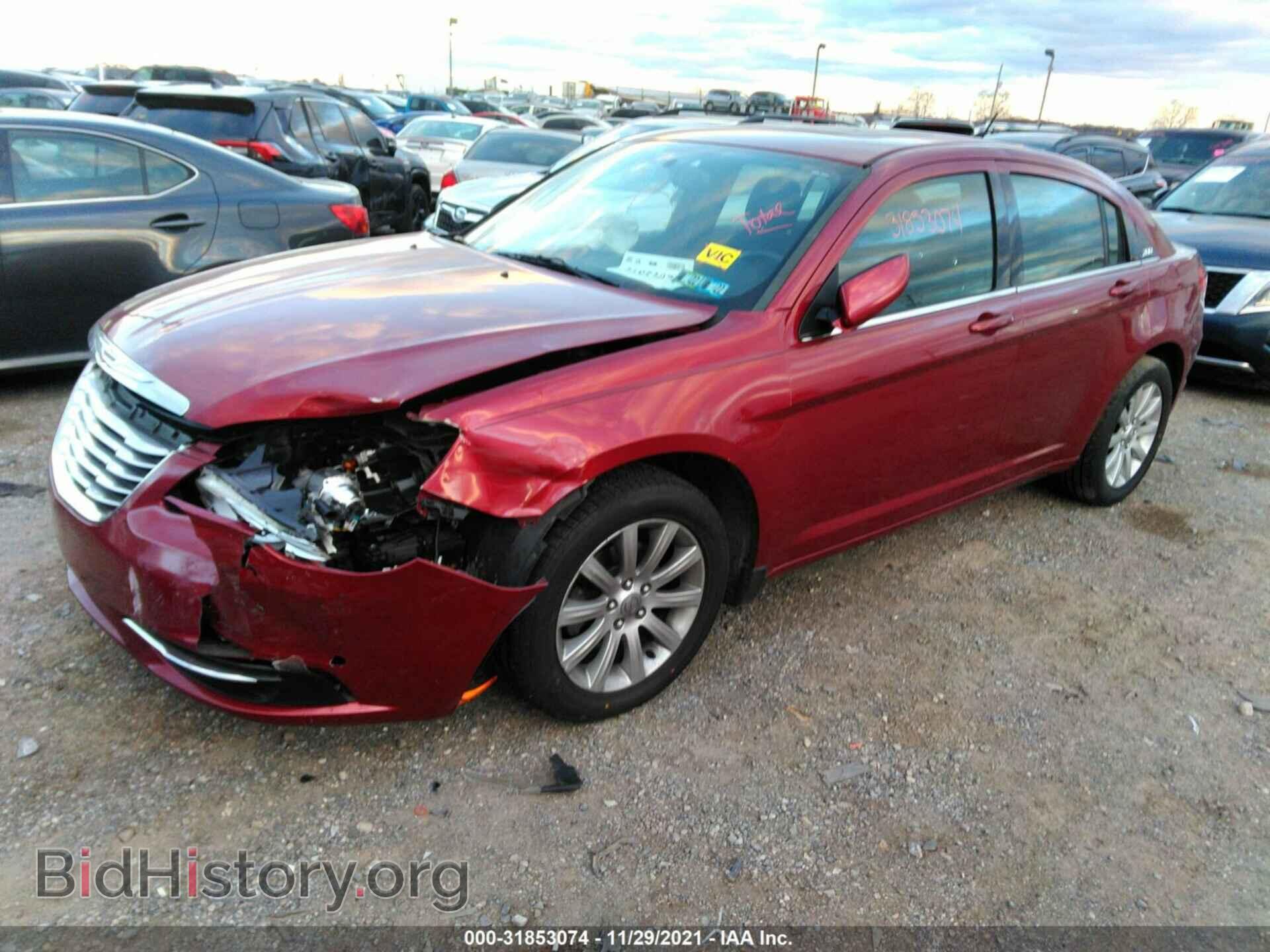 2013 CHRYSLER 200 - VIN: 1C3CCBBB9DN546839 - Фото 2