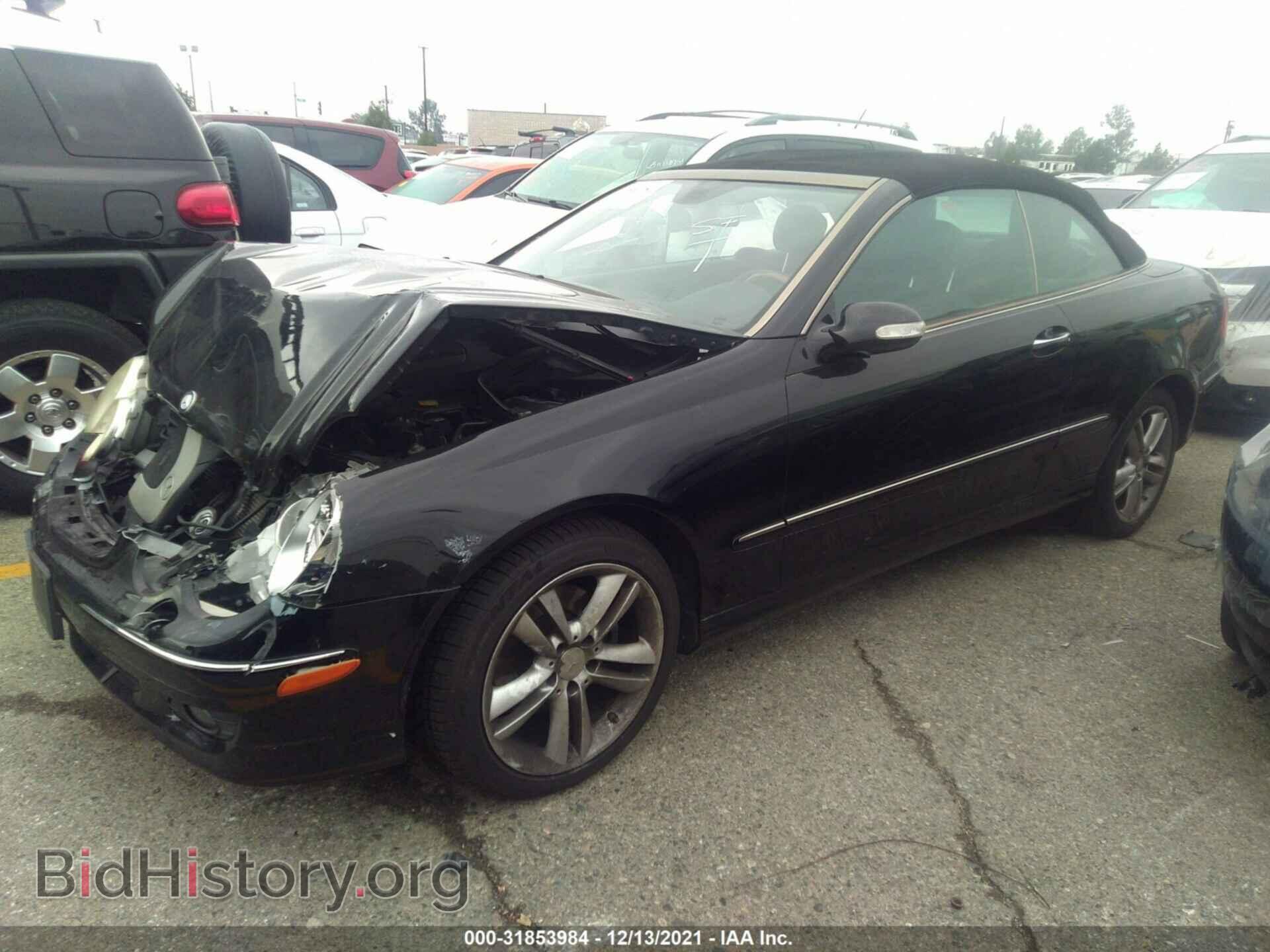 2008 MERCEDES-BENZ CLK-CLASS - VIN: WDBTK56F68T093969 - Фото 2