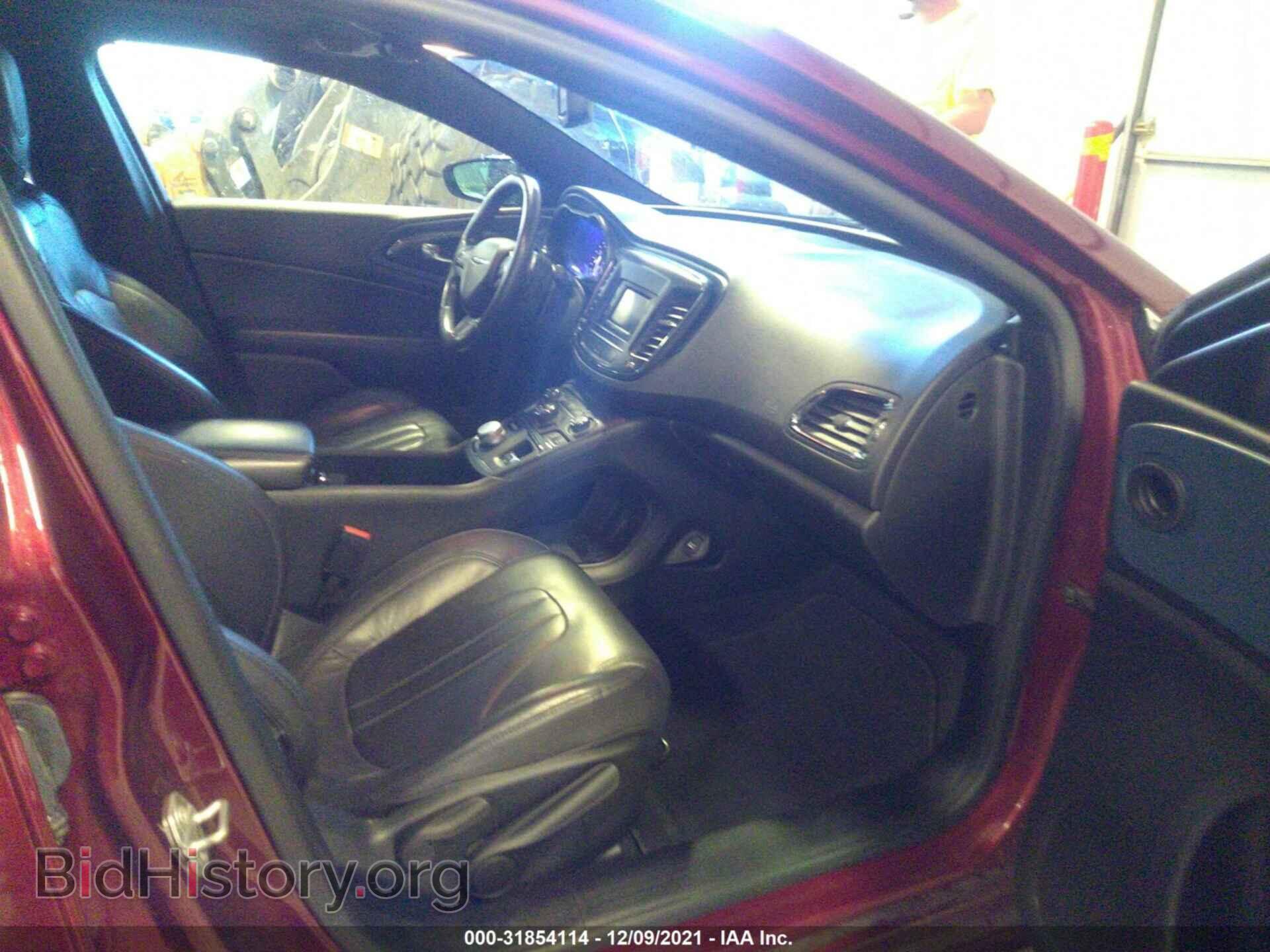 2015 CHRYSLER 200 - VIN: 1C3CCCDGXFN636468 - Photo 5