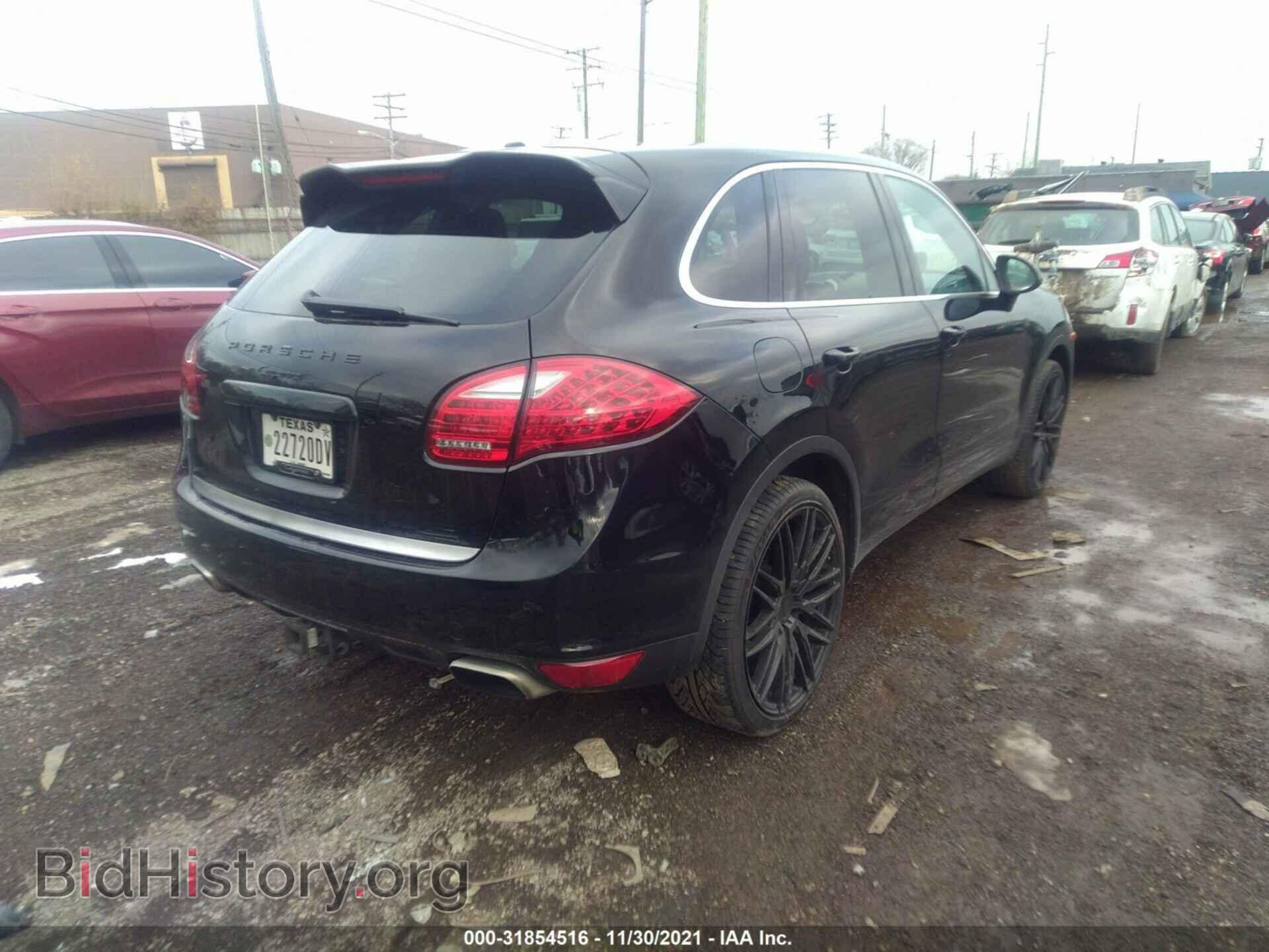 2011 PORSCHE CAYENNE - VIN: WP1AA2A27BLA00221 - Photo 4