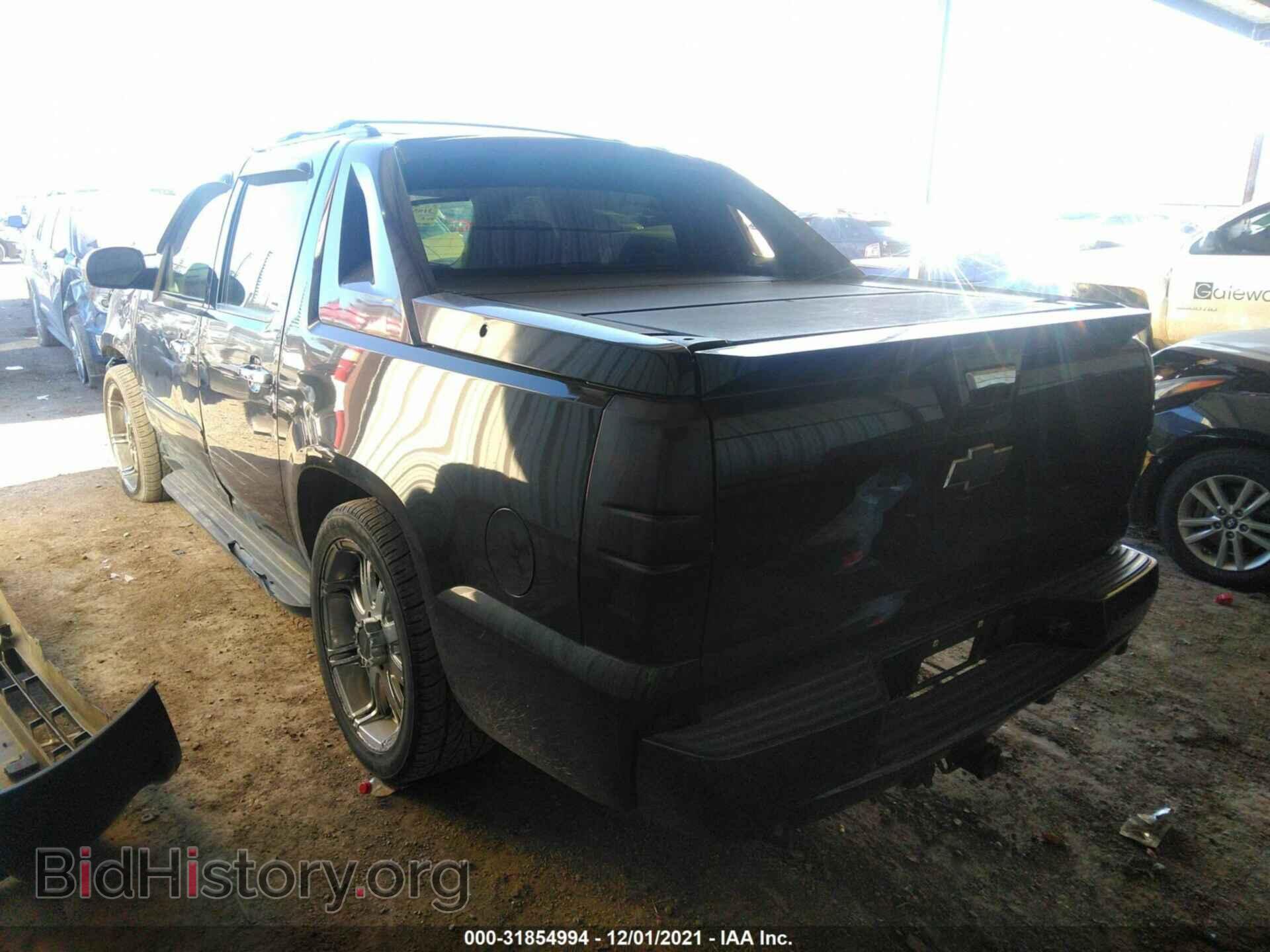 2011 CHEVROLET AVALANCHE - VIN: 3GNMCEE04BG279232 - Фото 3