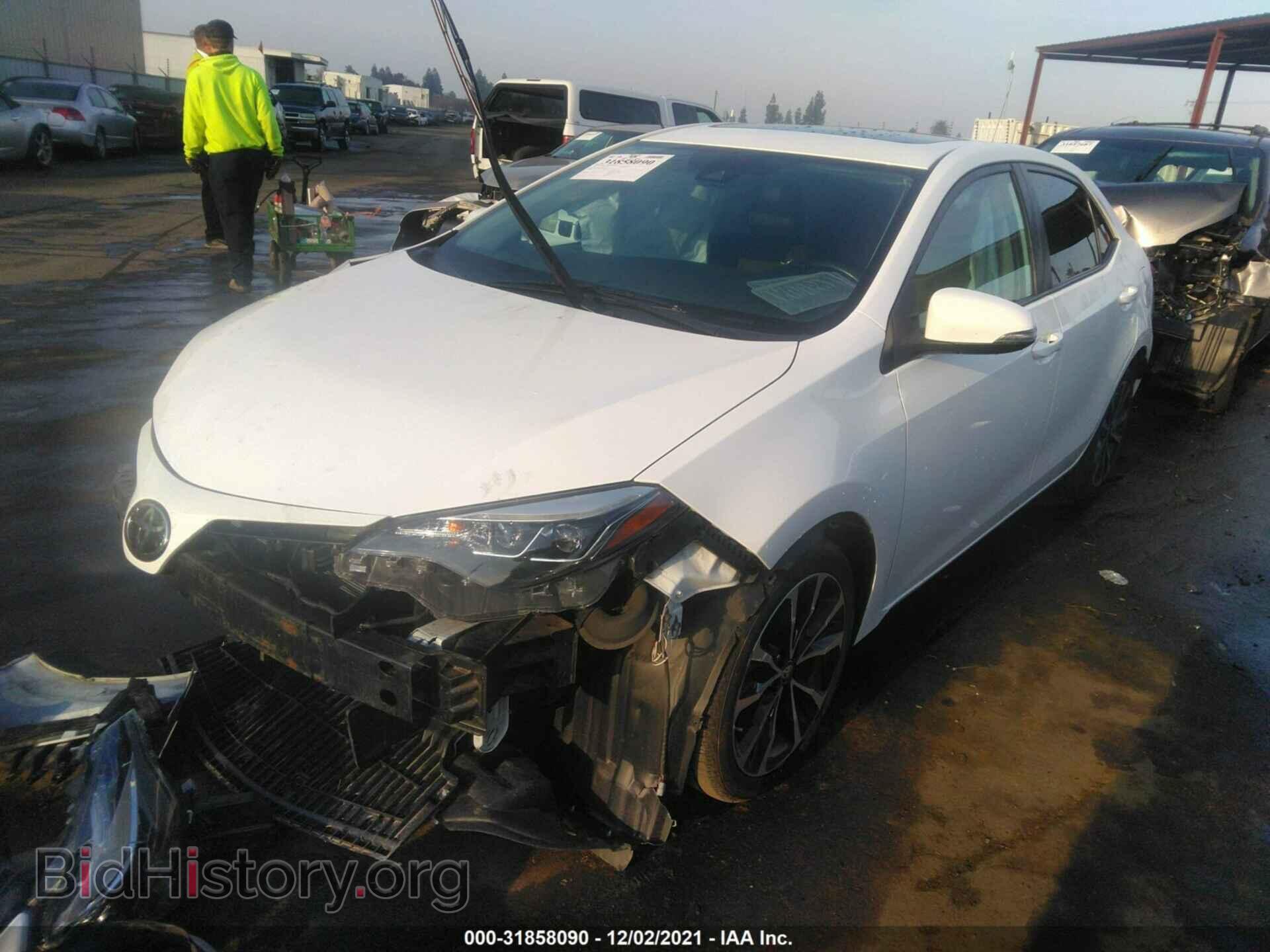 2017 TOYOTA COROLLA - VIN: 5YFBURHE2HP641637 - Фото 2
