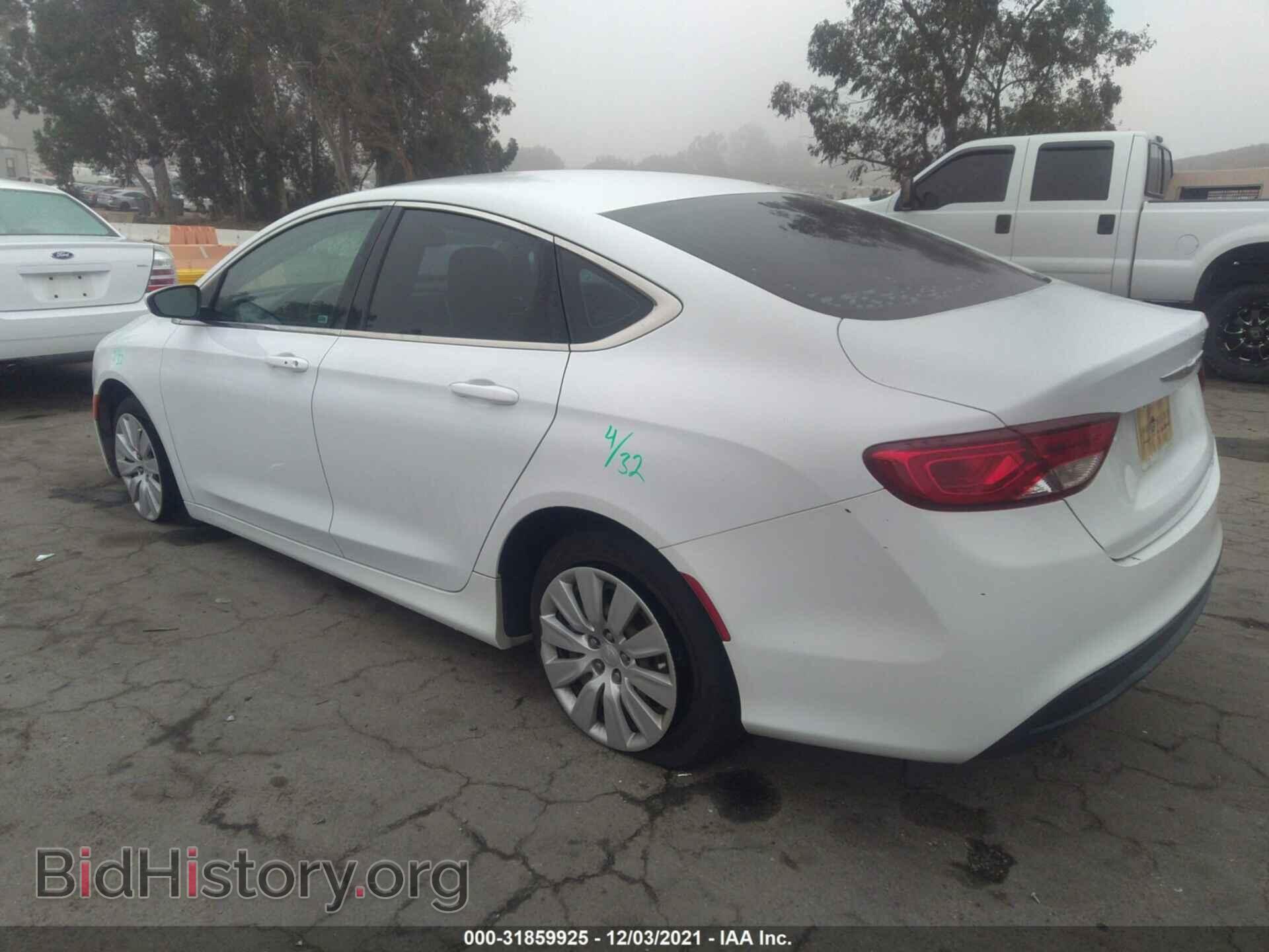 2015 CHRYSLER 200 - VIN: 1C3CCCFB3FN567785 - Фото 3