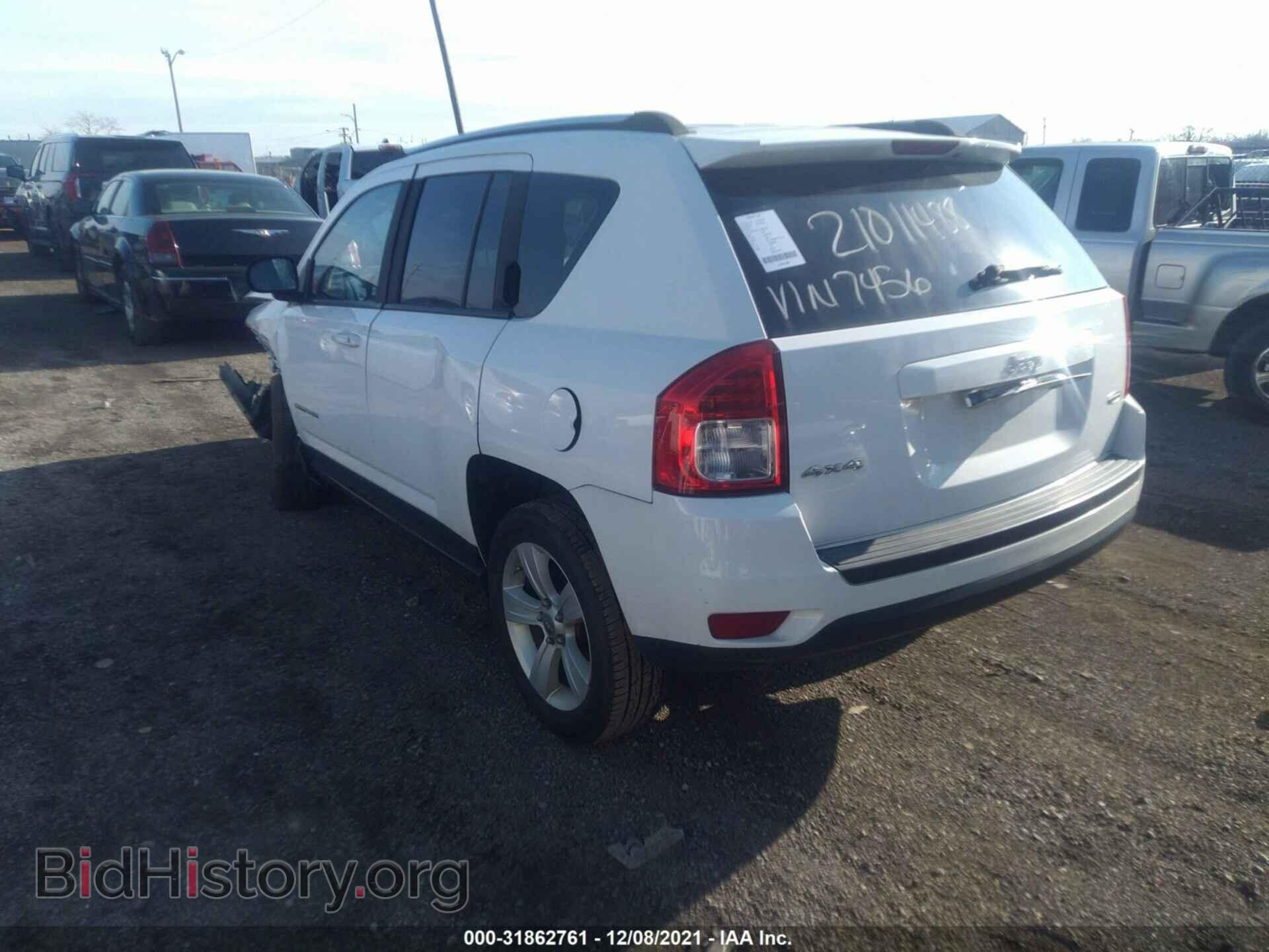 2012 JEEP COMPASS - VIN: 1C4NJDEB8CD577456 - Фото 3