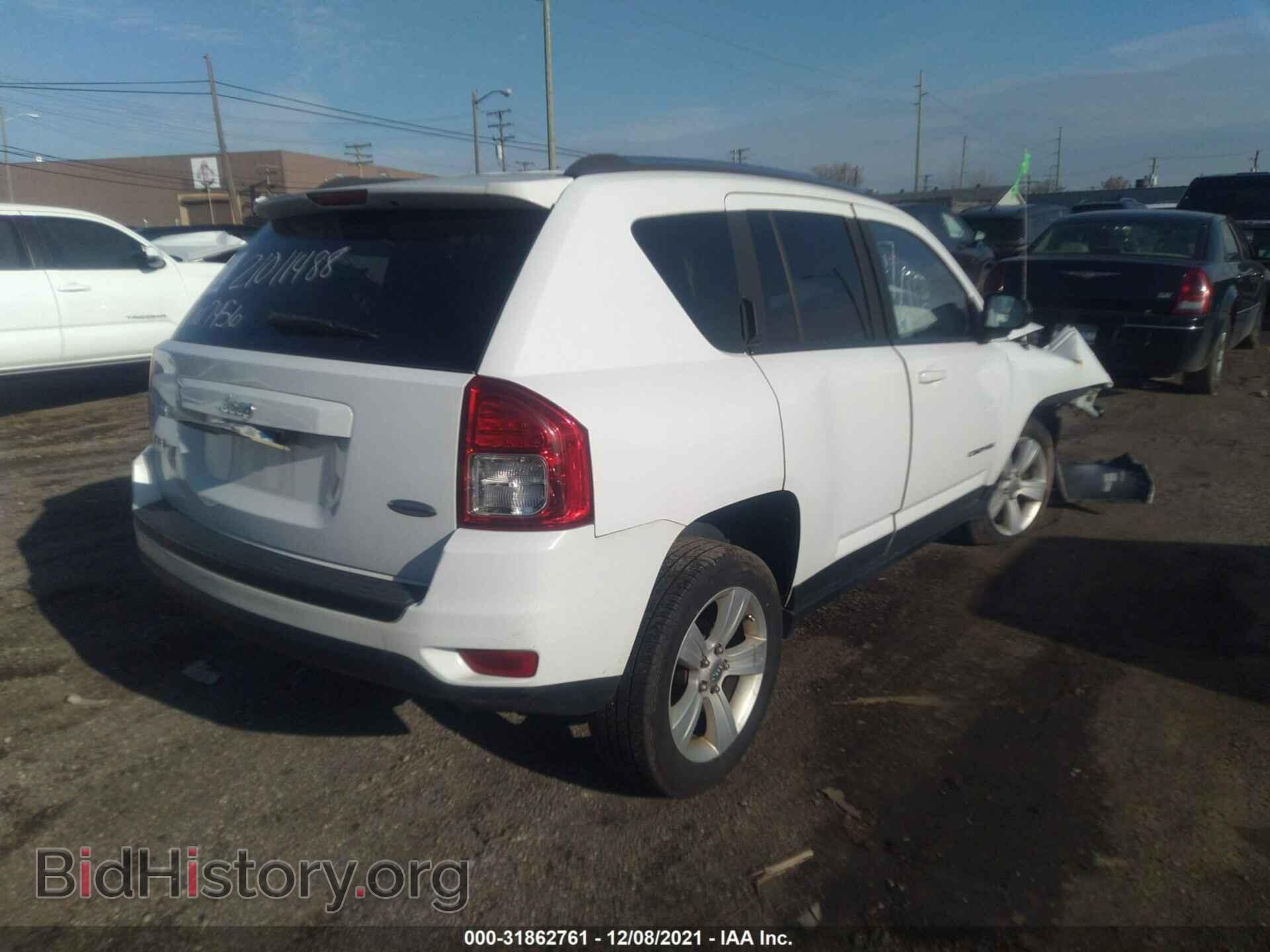 2012 JEEP COMPASS - VIN: 1C4NJDEB8CD577456 - Фото 4