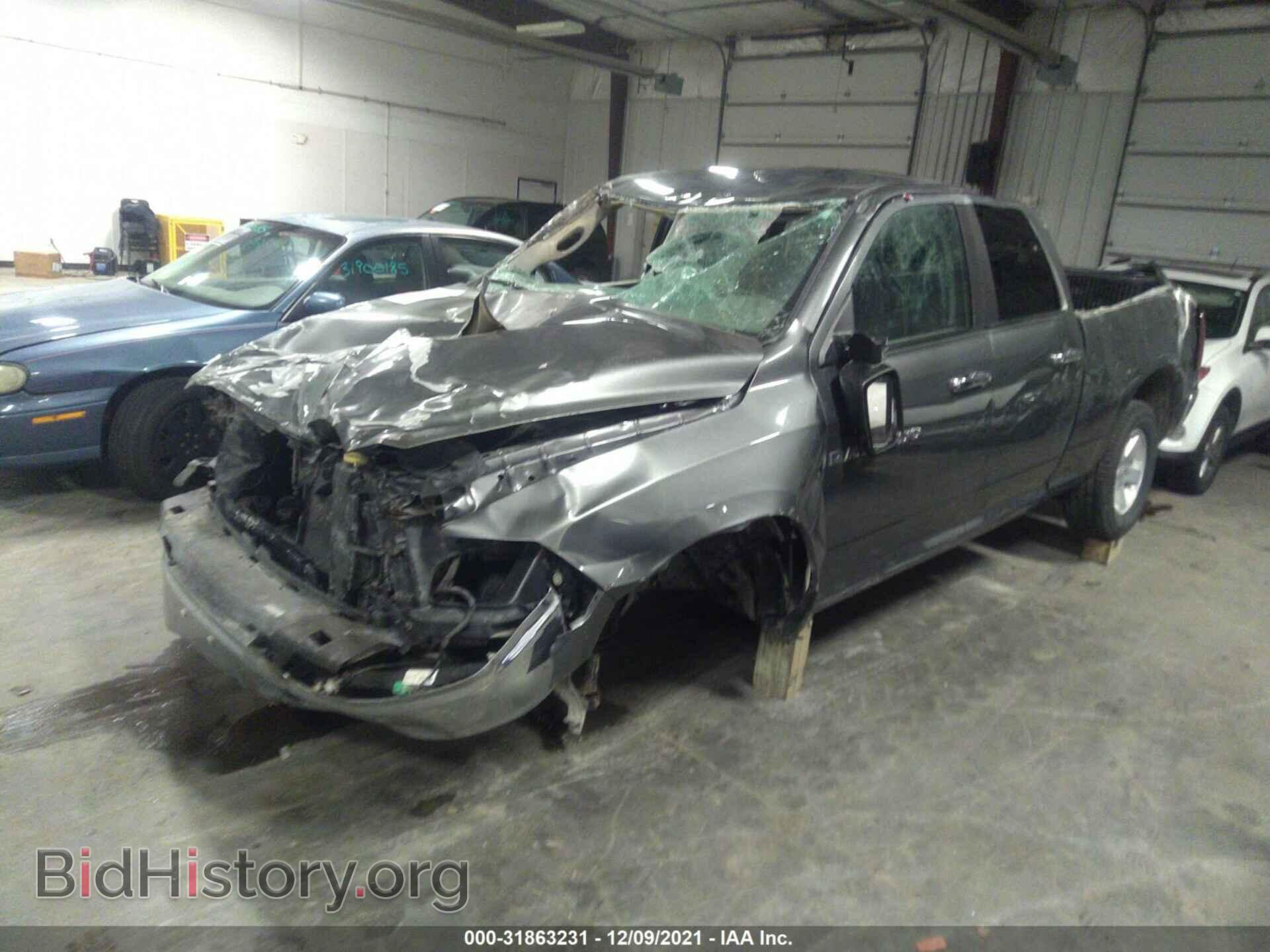 2012 RAM 1500 - VIN: 1C6RD7GP5CS127673 - Photo 2