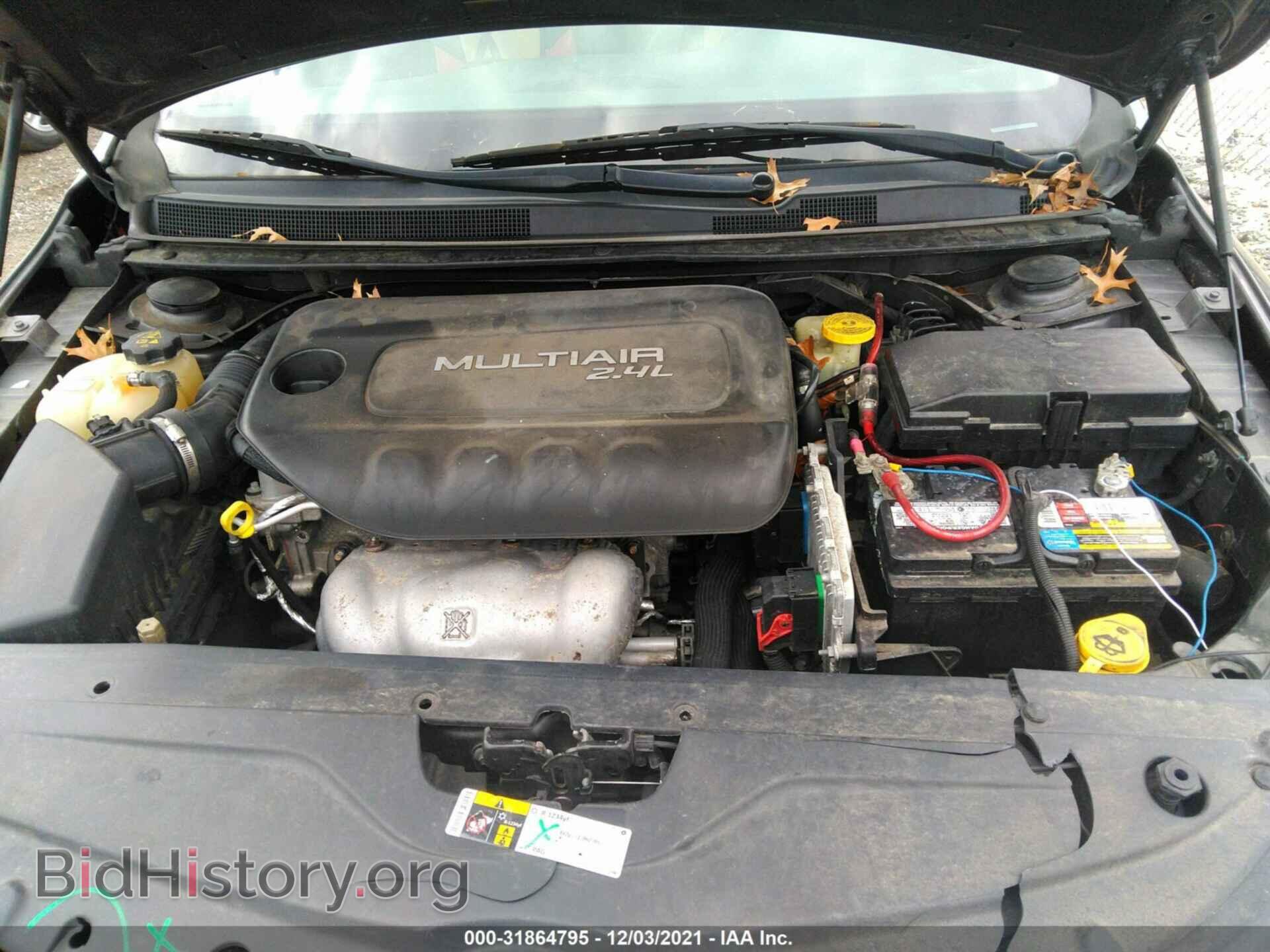 2016 CHRYSLER 200 - VIN: 1C3CCCAB3GN148263 - Фото 10
