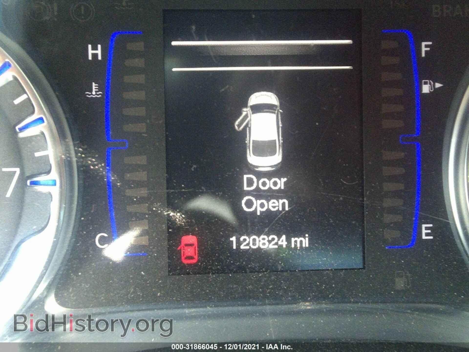 2015 CHRYSLER 200 - VIN: 1C3CCCAB3FN661883 - Фото 7
