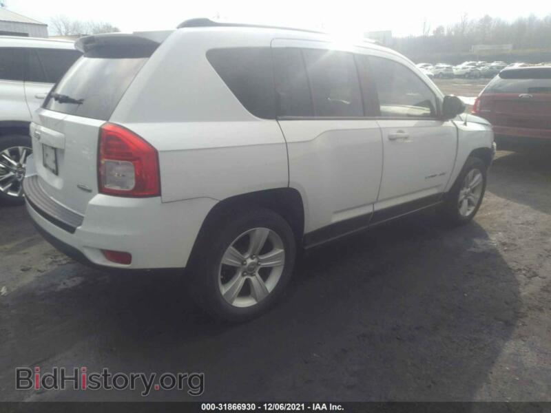 2011 Jeep COMPASS (VIN 1J4NF1FB4BD179619) — photo 4 of 11