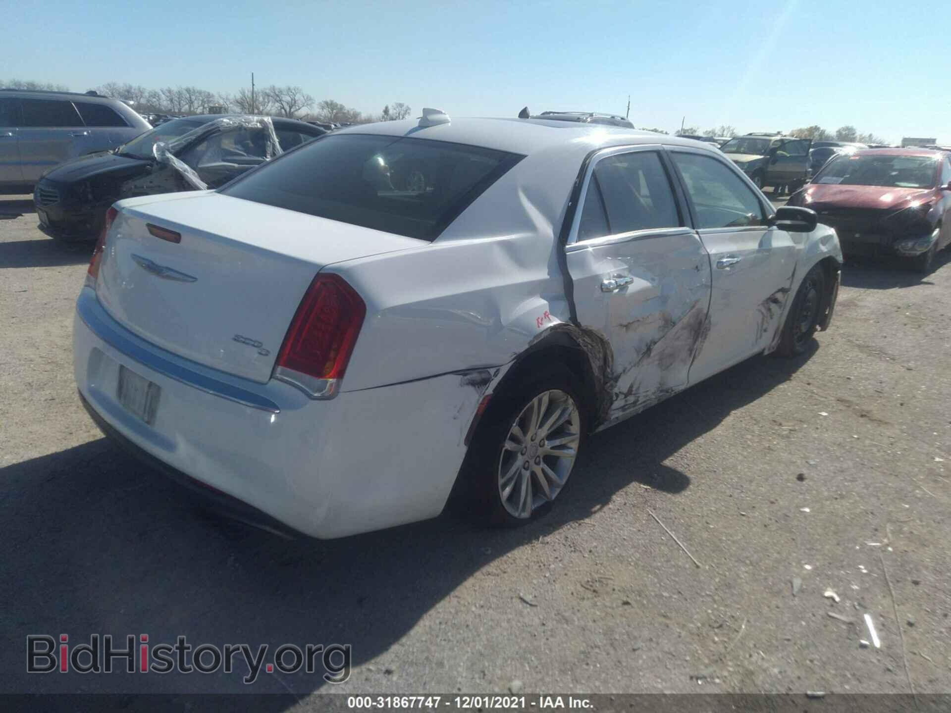 2017 CHRYSLER 300 - VIN: 2C3CCAEG6HH570841 - Фото 4
