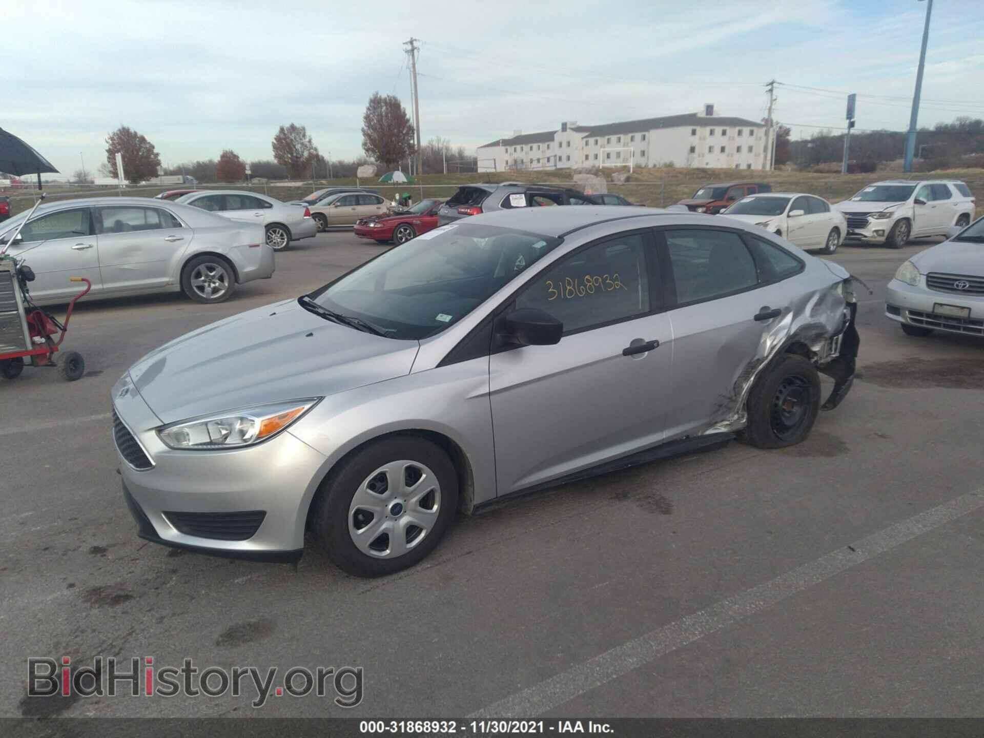 2017 FORD FOCUS - VIN: 1FADP3E29HL302928 - Фото 2